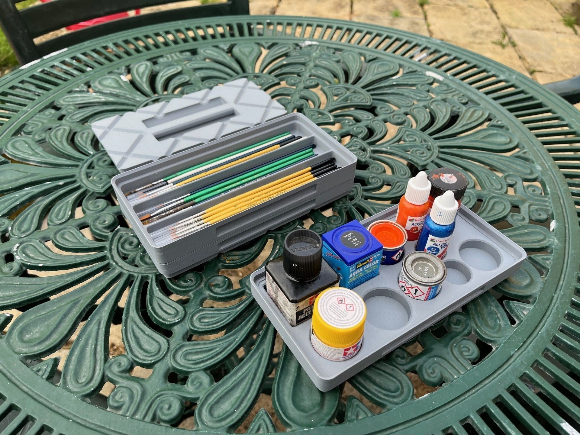 Paint Brush Holder and Mixing Tray 3D print model_6