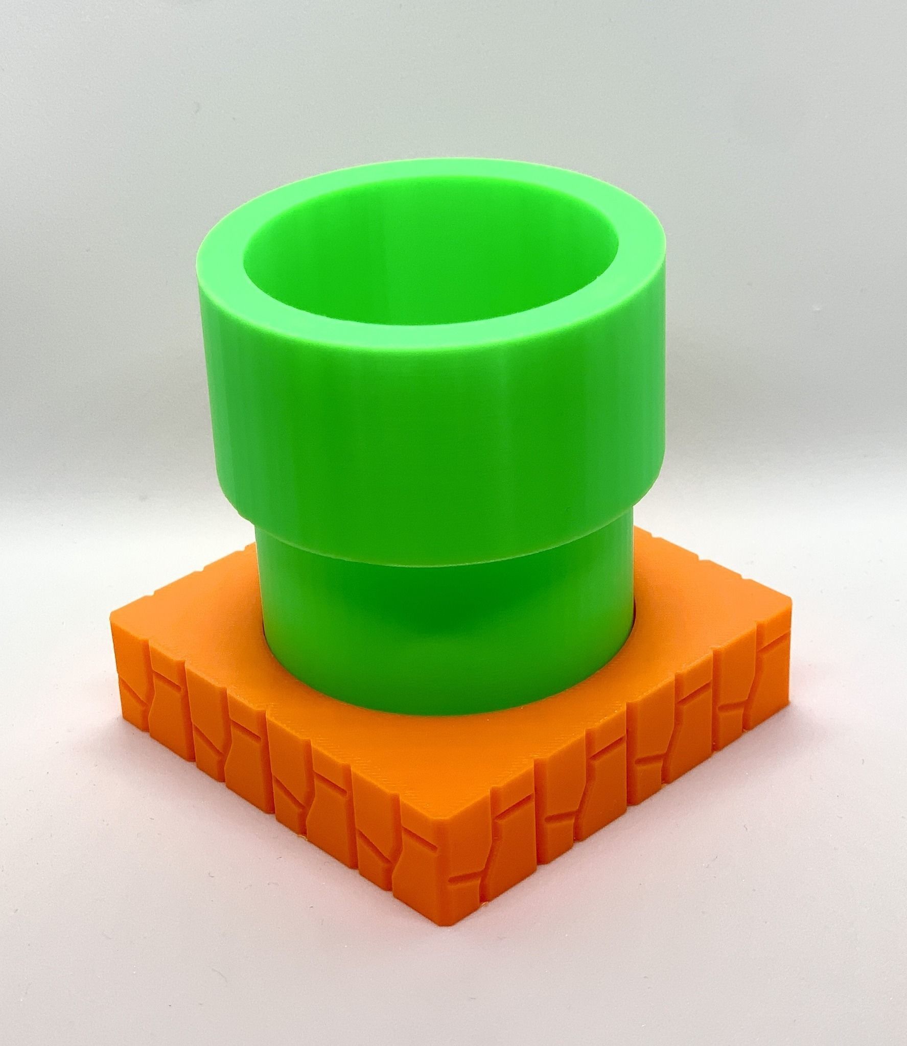 Mario tunel pen holder 3D print model_1