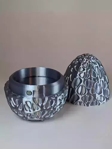 Voronoi Egg