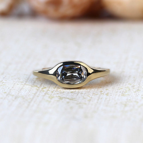 Modern Cushion Cut Diamond Engagement Ring - 3D Printable Model 3D print model