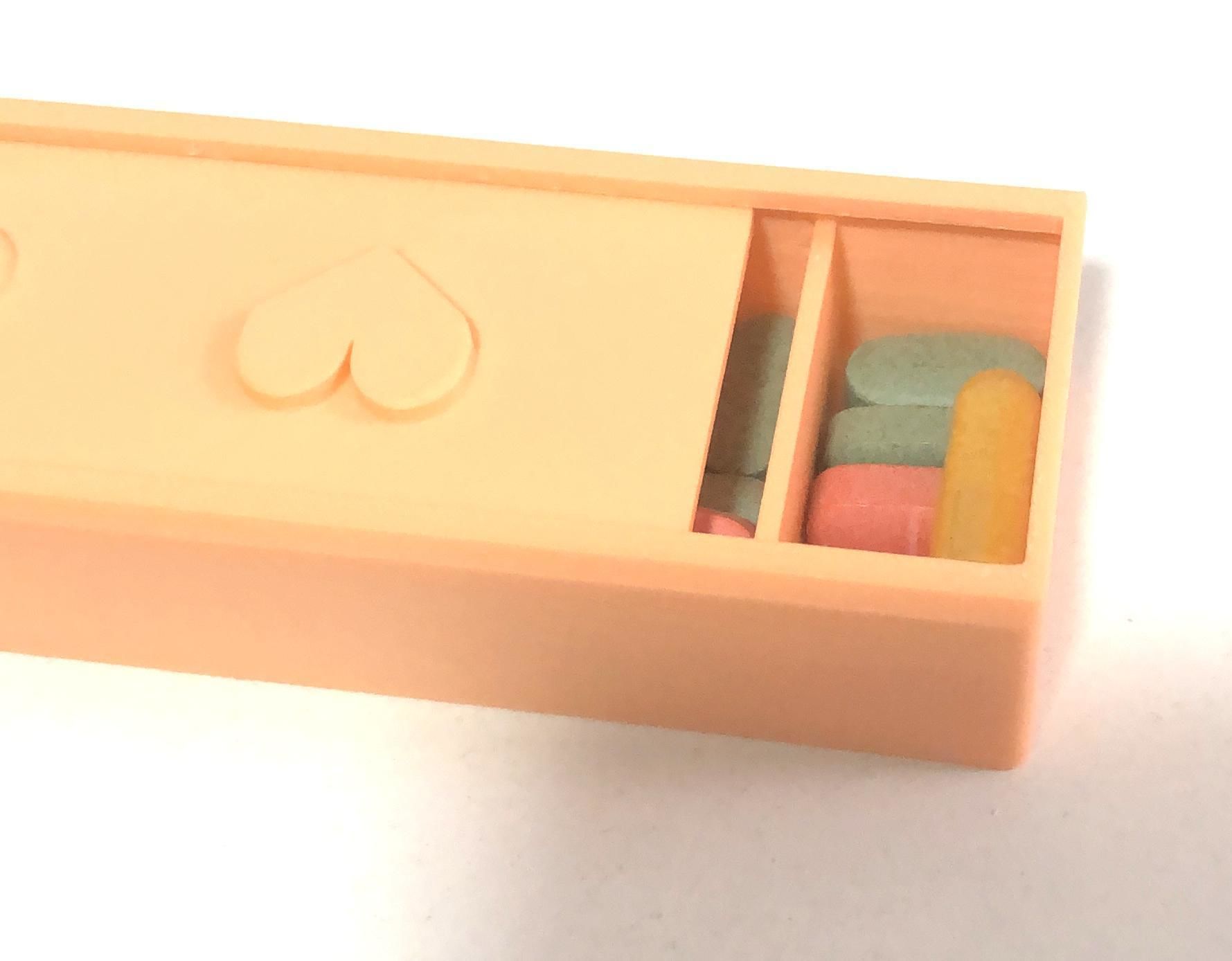 pill box larger more convenient righthanded 3D print model_1