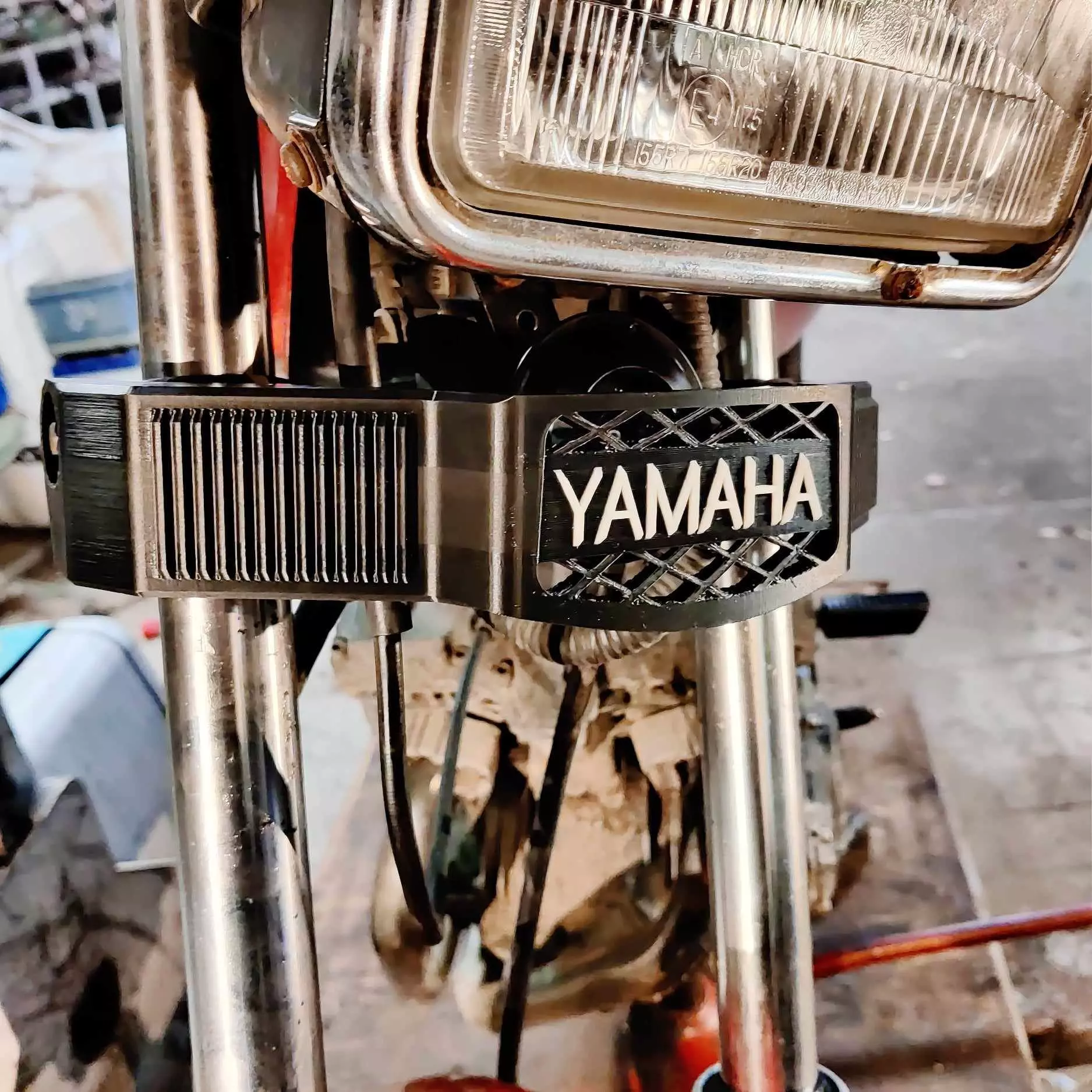 Yamaha XS400 front decoration 3D print model