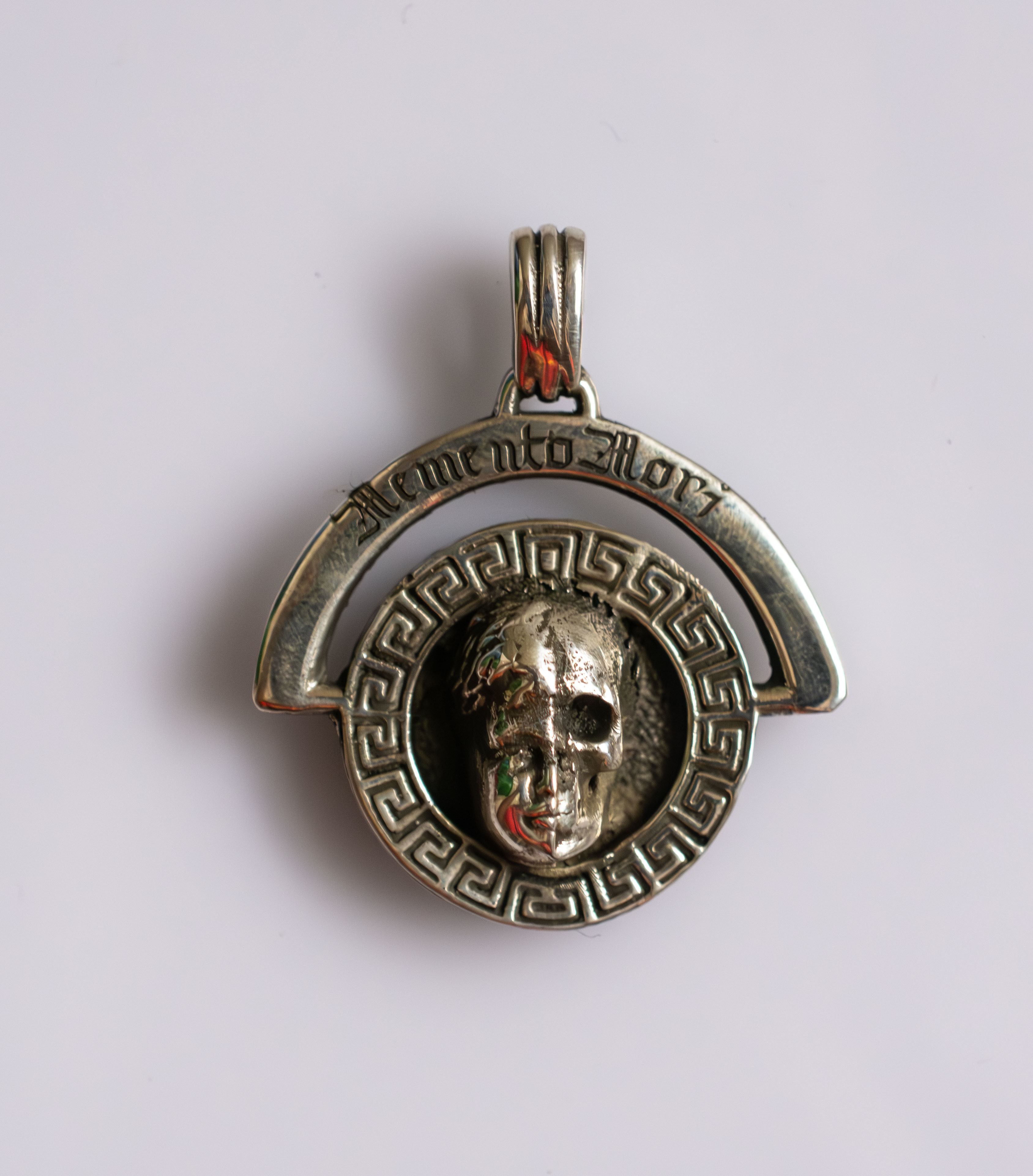 Memento Mori Pendant 3D print model_2