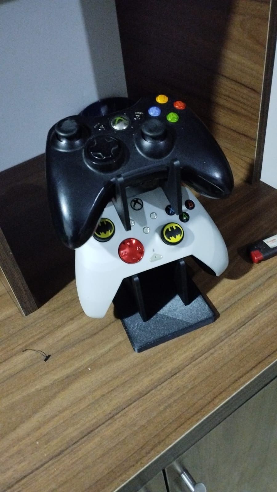 Universal Gamepad Stand 3D print model_2