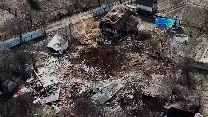 ukraine war house crater destroyed building drone scan FREE Free low-poly 3D model
