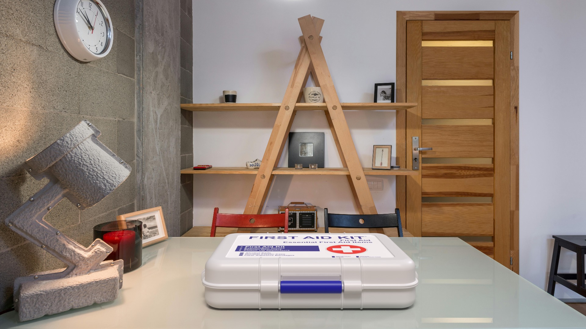 First Aid Kit Low-poly 3D model_2