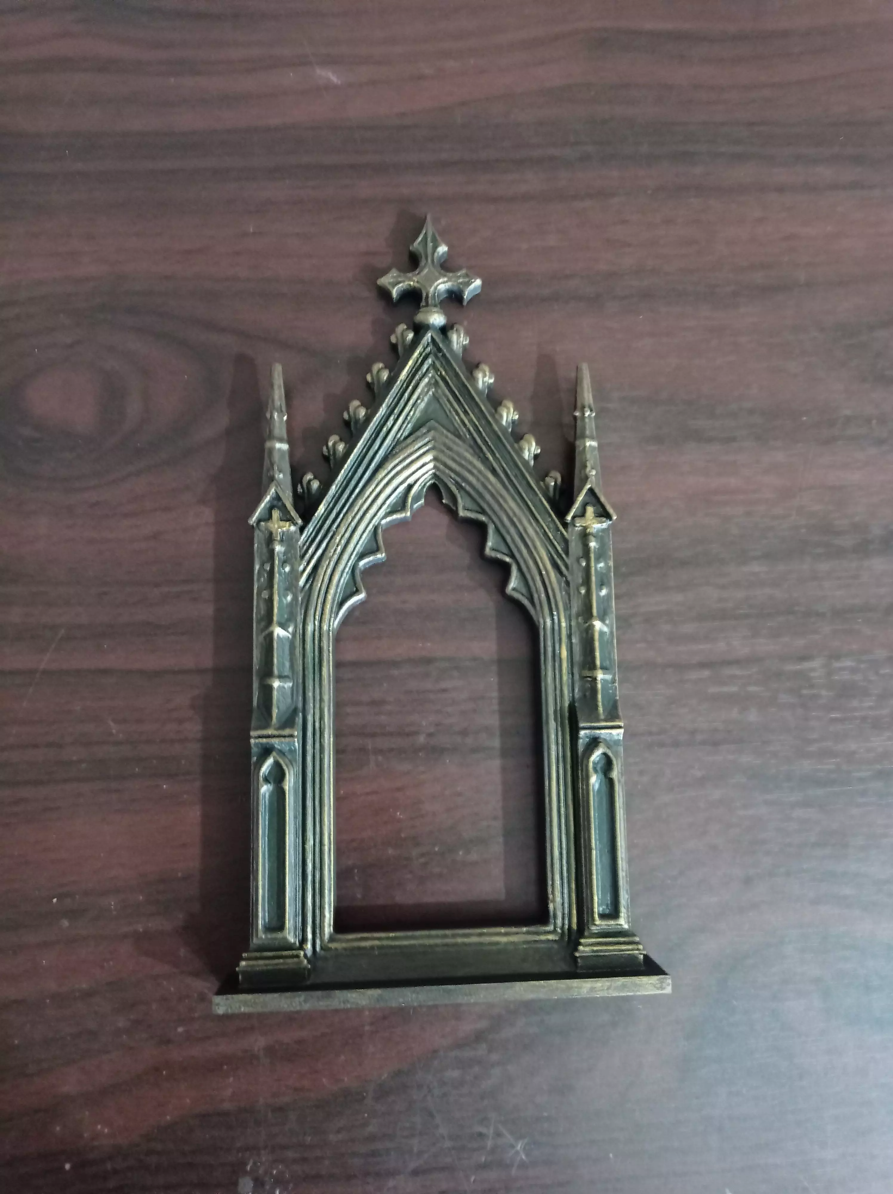 Antique Gothic frame for mirror or wall ornament 3D print model_0