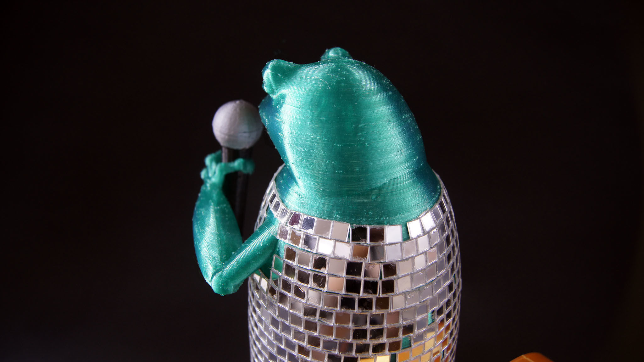 Famous singer 3D print model_6