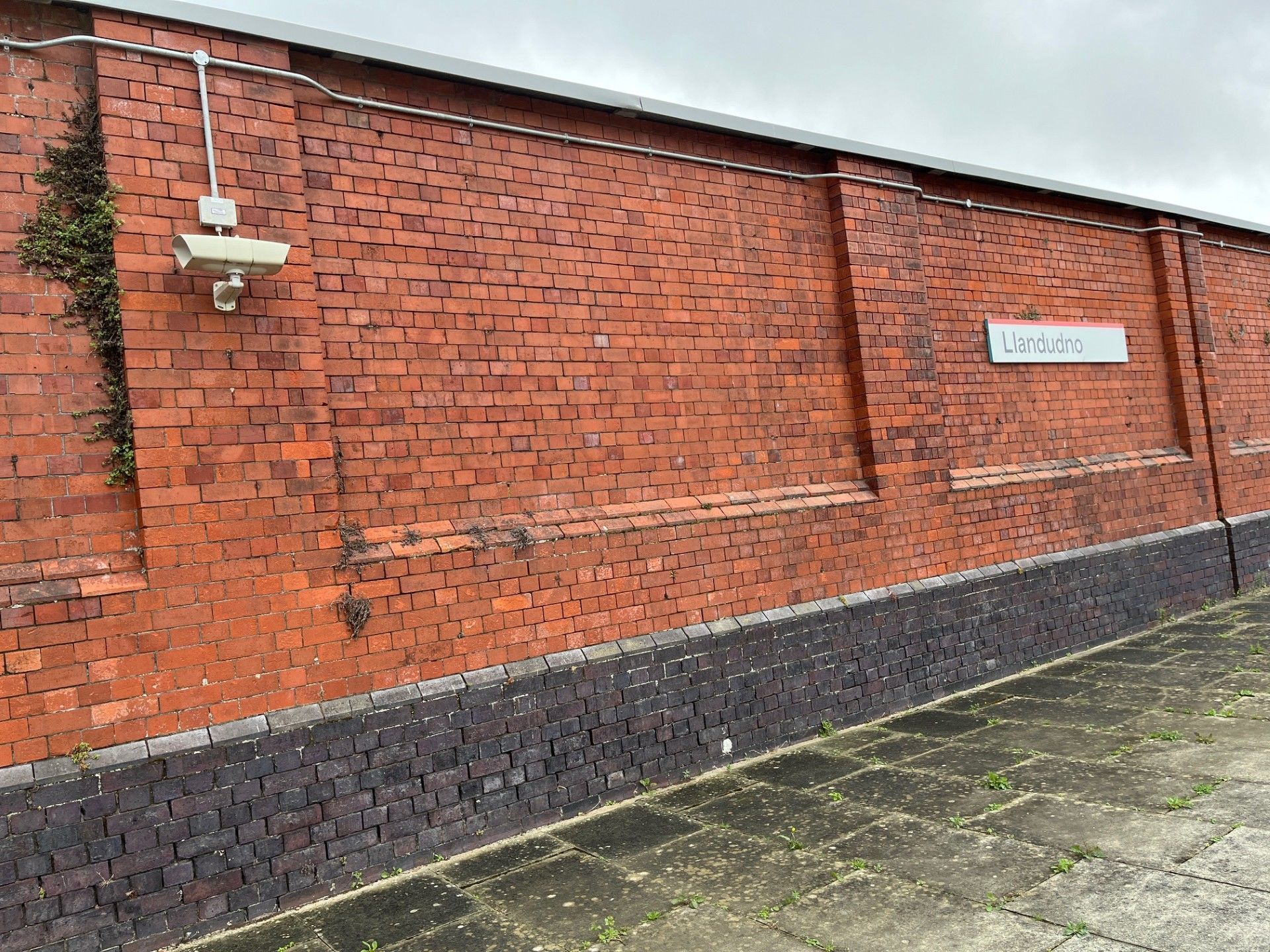 Model Railway Station High Wall Single Side FDM and Resin 3D print model_4