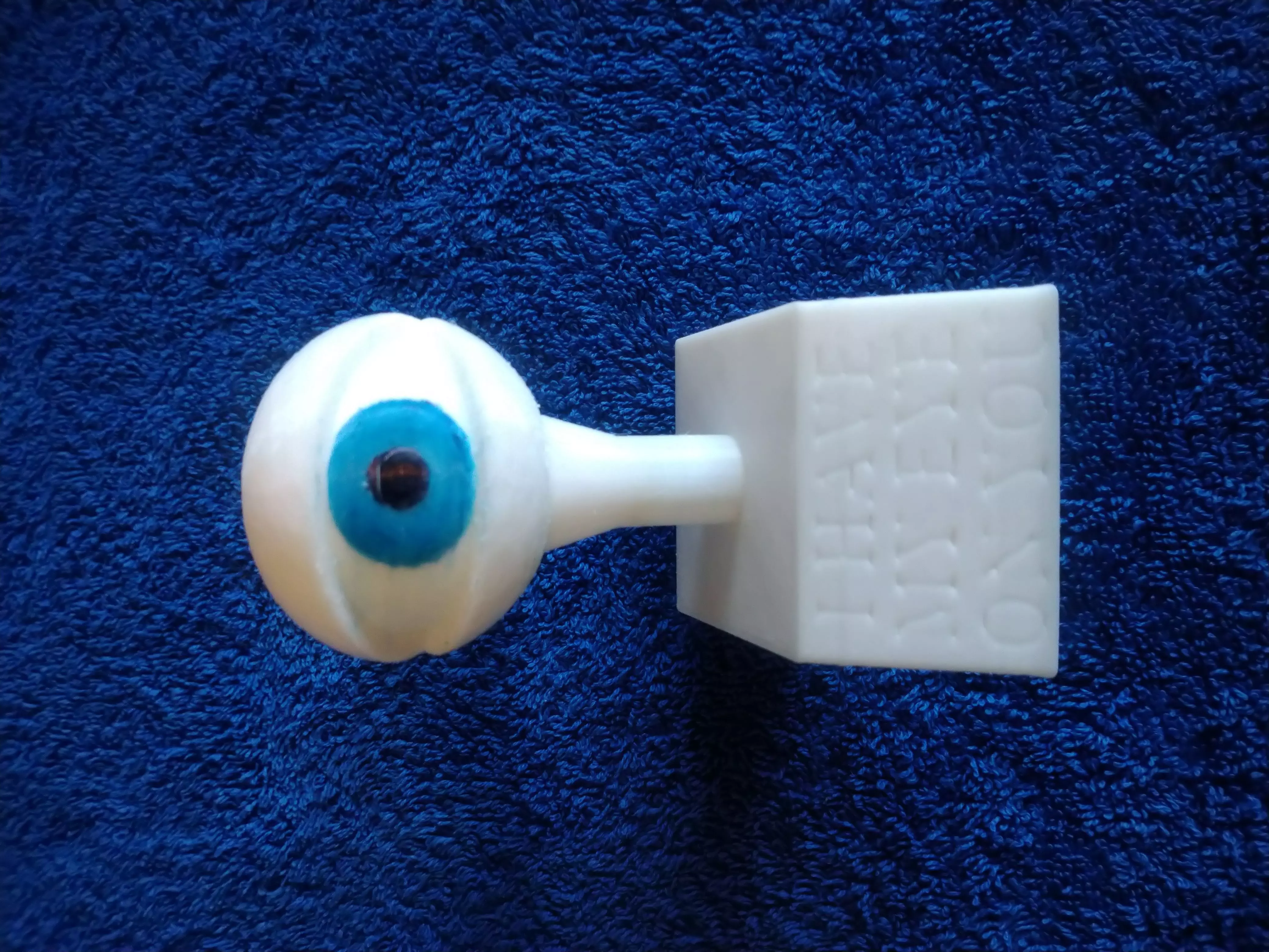 Eye on you 3D print model_0