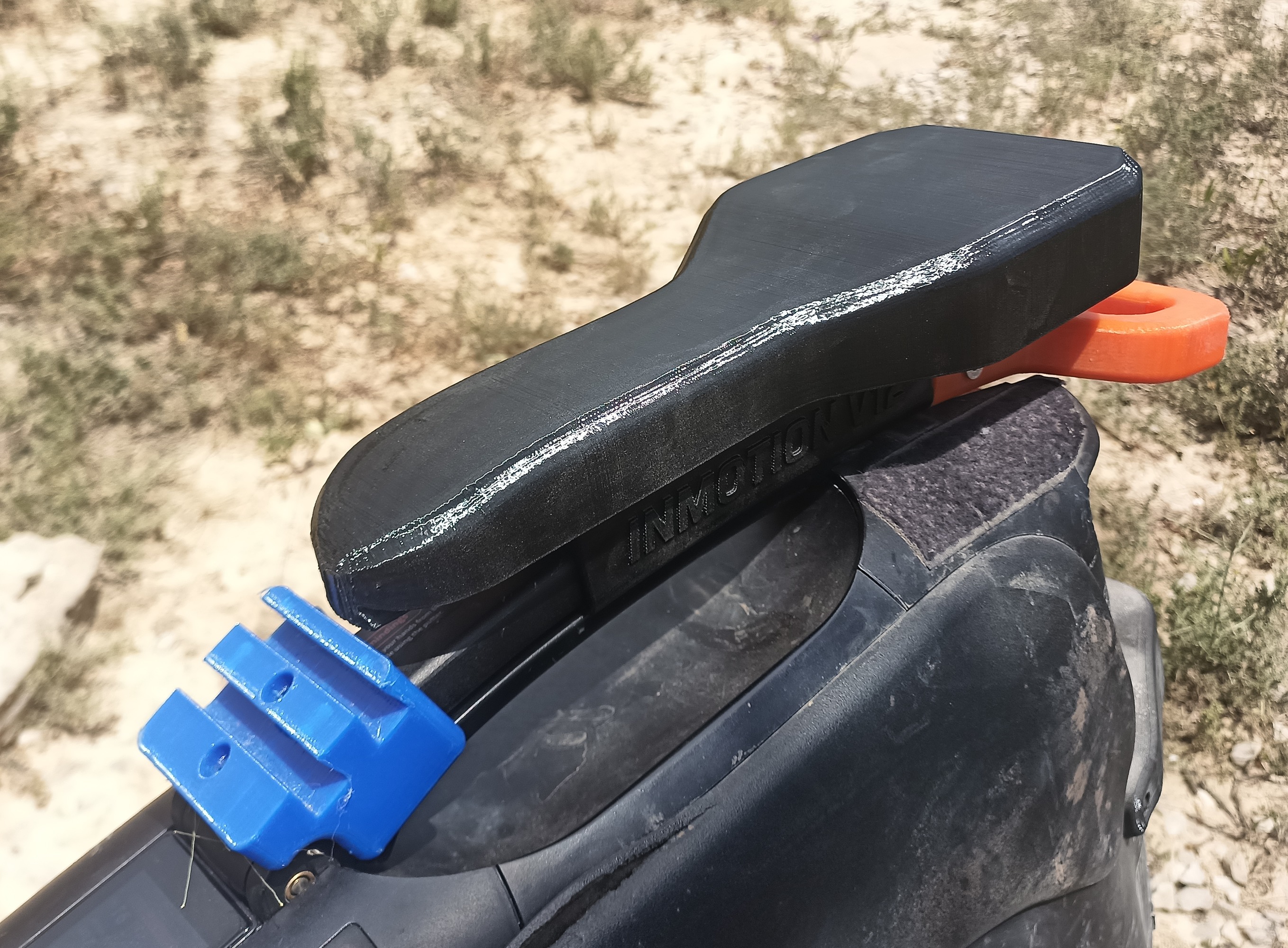 EUC seat for Inmotion V12 3D print model_1