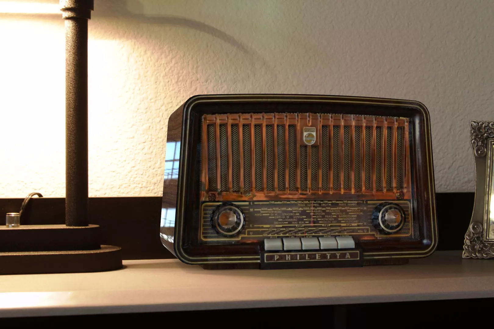 Low Poly Old Radio 4 maresal3d Low-poly 3D model_0