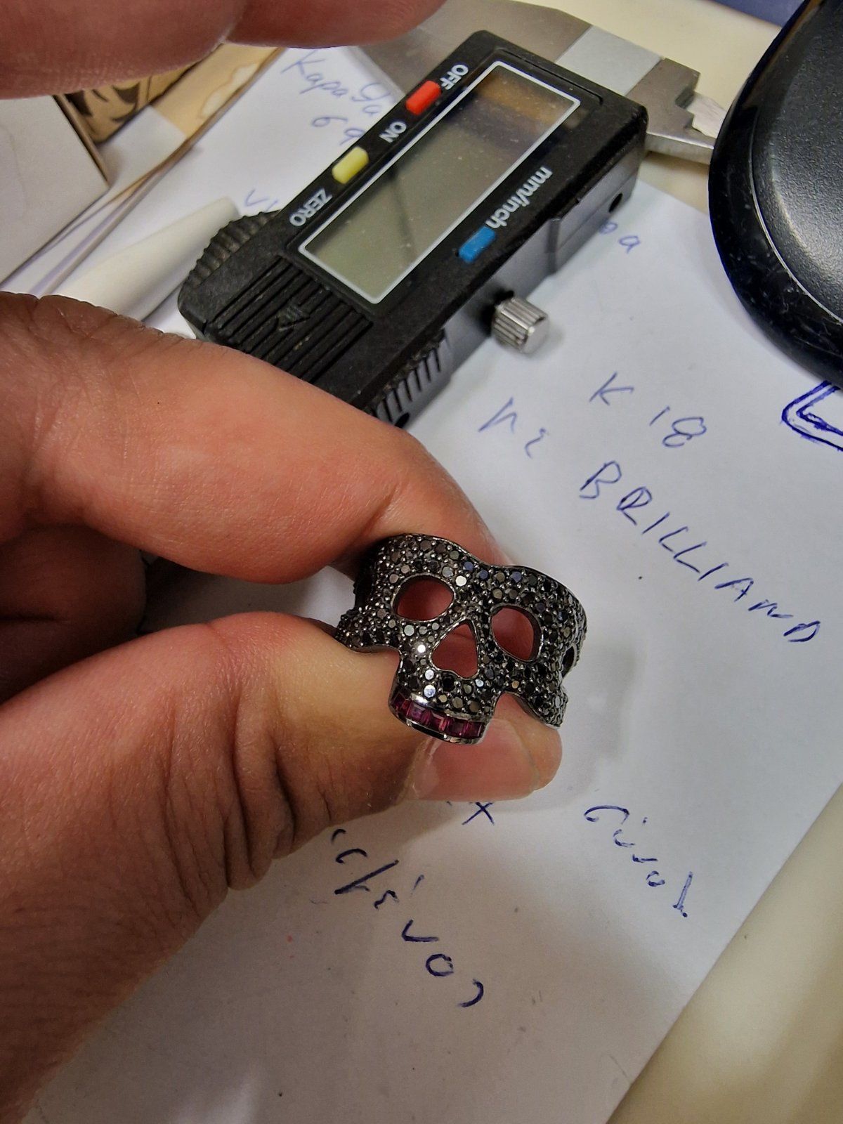 Icebox style Skull Ring v1 3D print model_6