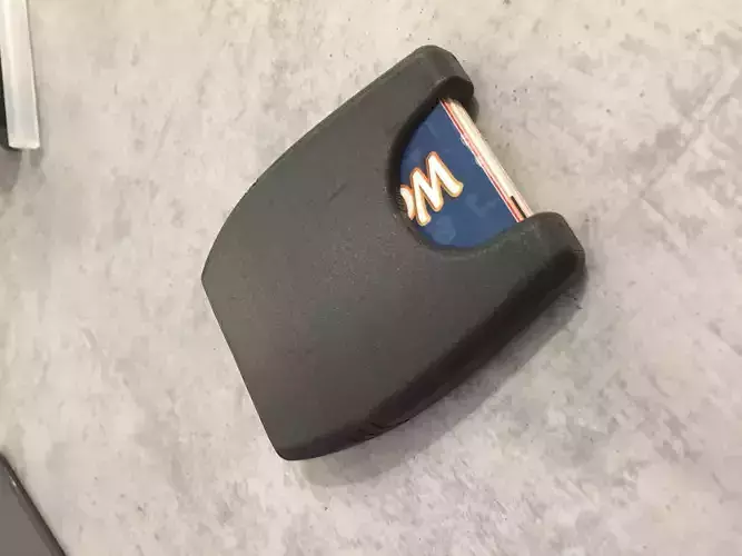 Streamlined card wallet 3D print model