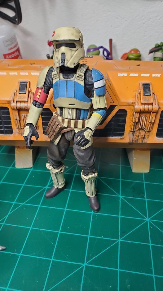 Kyber Crystal Container 1-6 scale Hottoys 3D print model_50