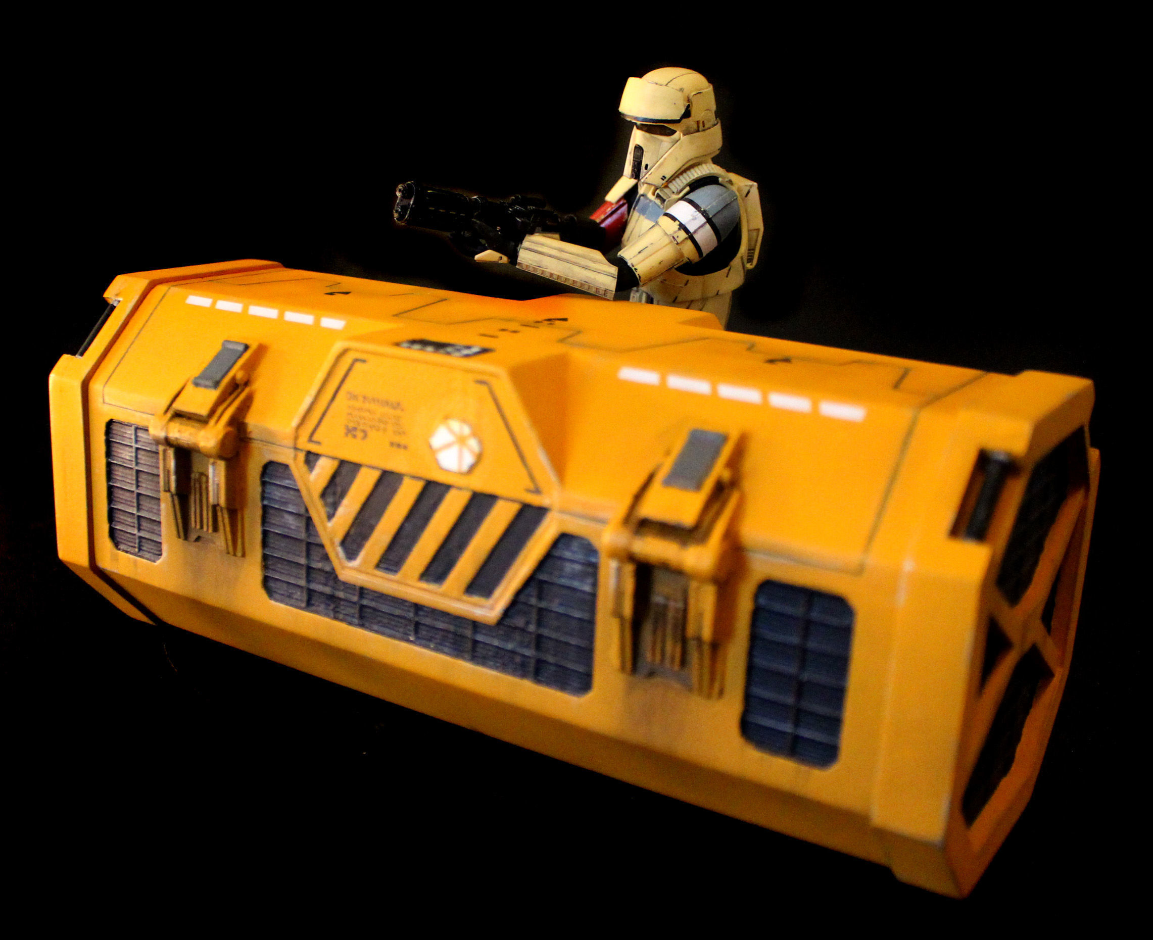 Kyber Crystal Container 1-6 scale Hottoys 3D print model_82