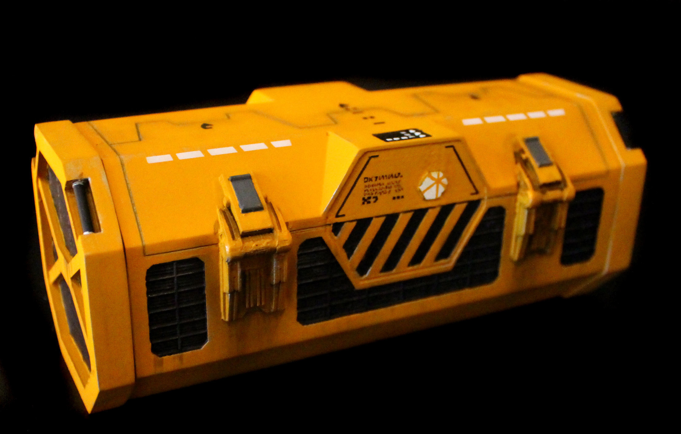 Kyber Crystal Container 1-6 scale Hottoys 3D print model_85