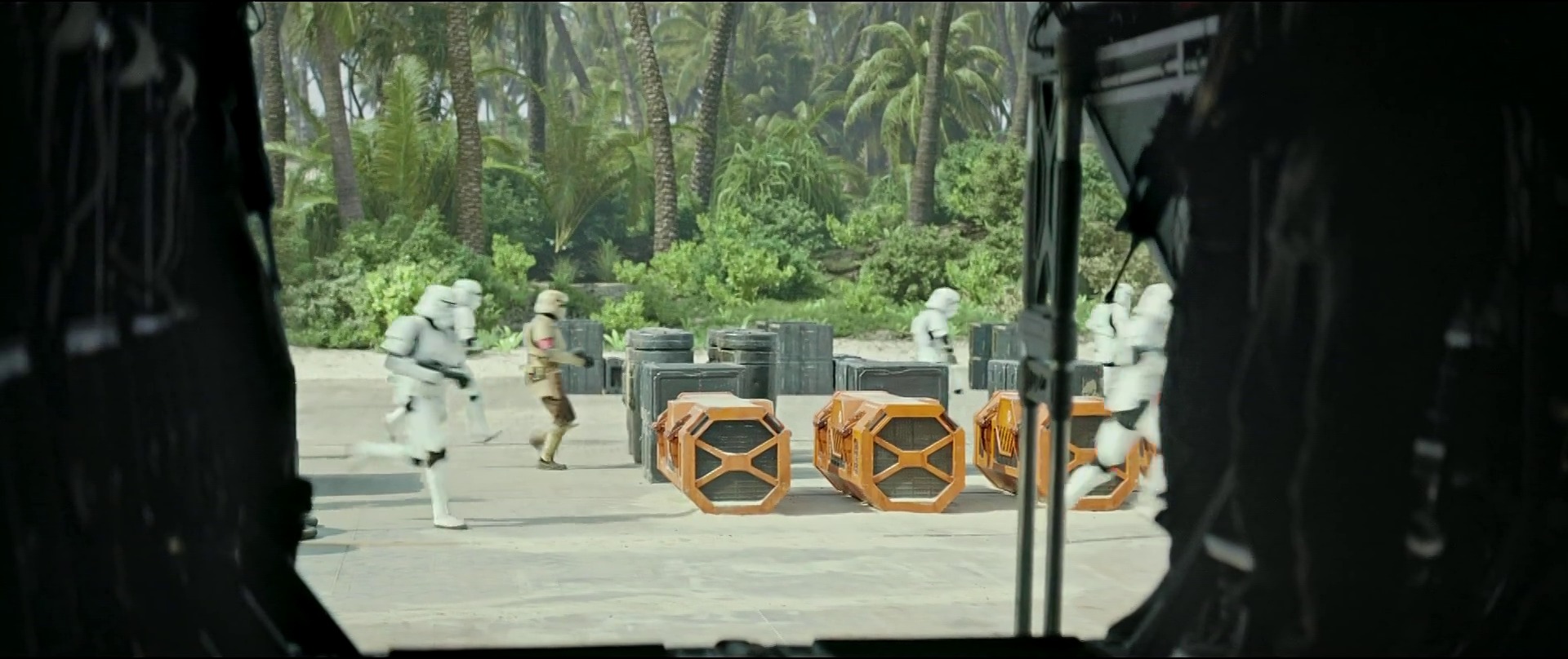 Kyber Crystal Container 1-12 scale Blackseries  3D print model_106