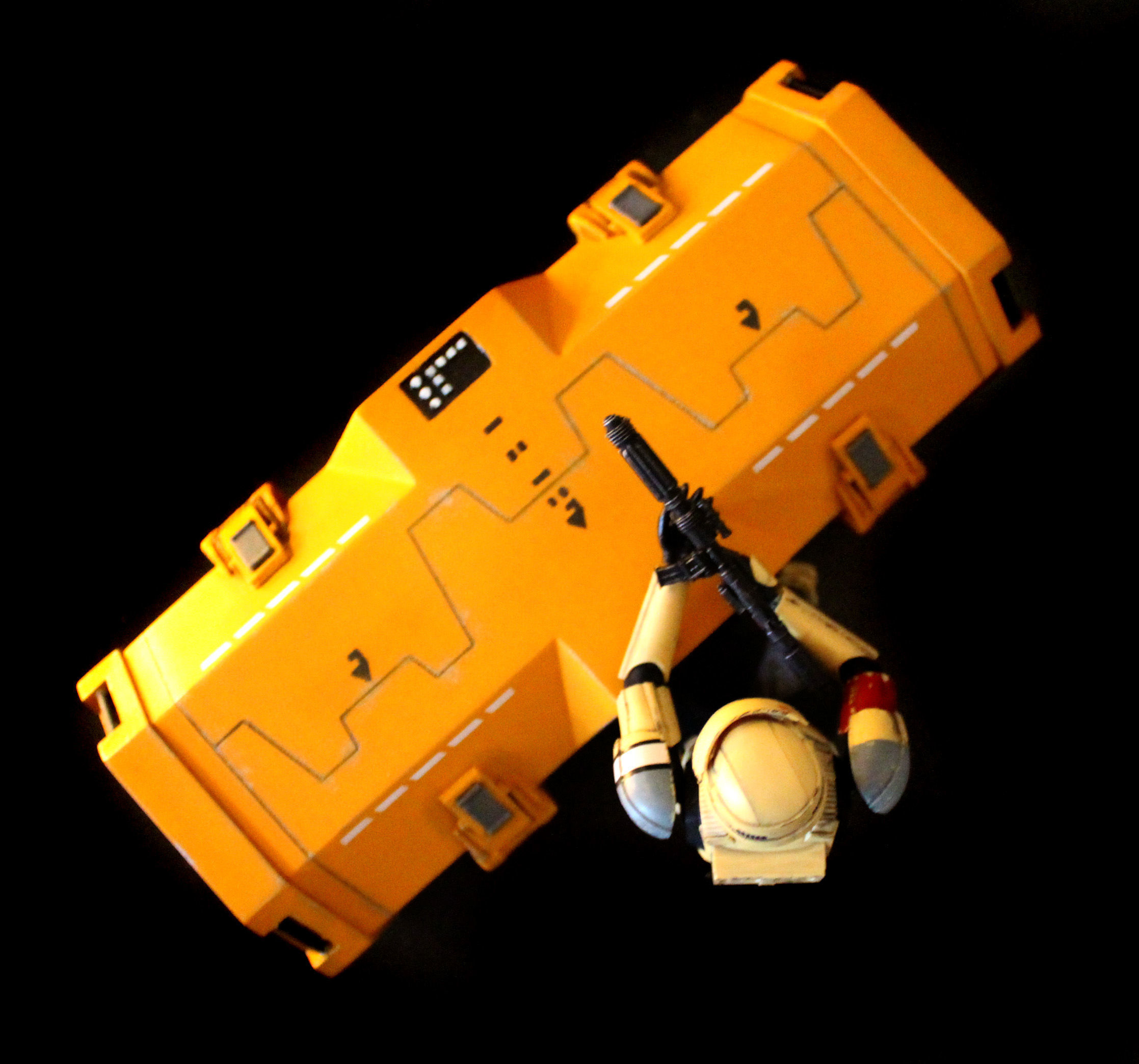 Kyber Crystal Container 1-18 scale Kenner Hasbro 3D print model_81