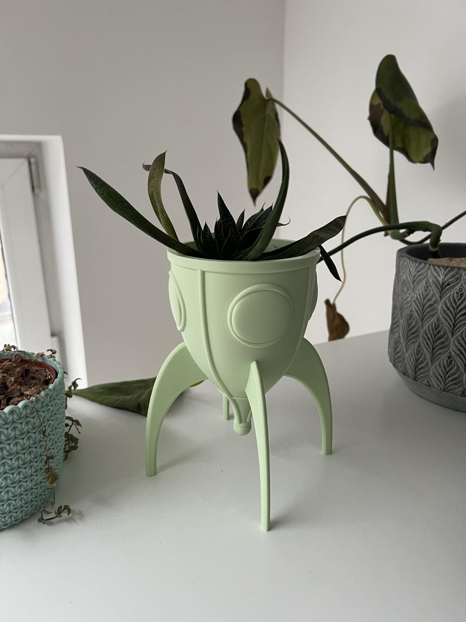 Space Ship flower pot 3D print model_4