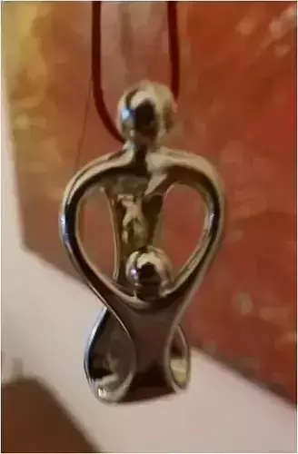 Mom and child pendant 3D print model
