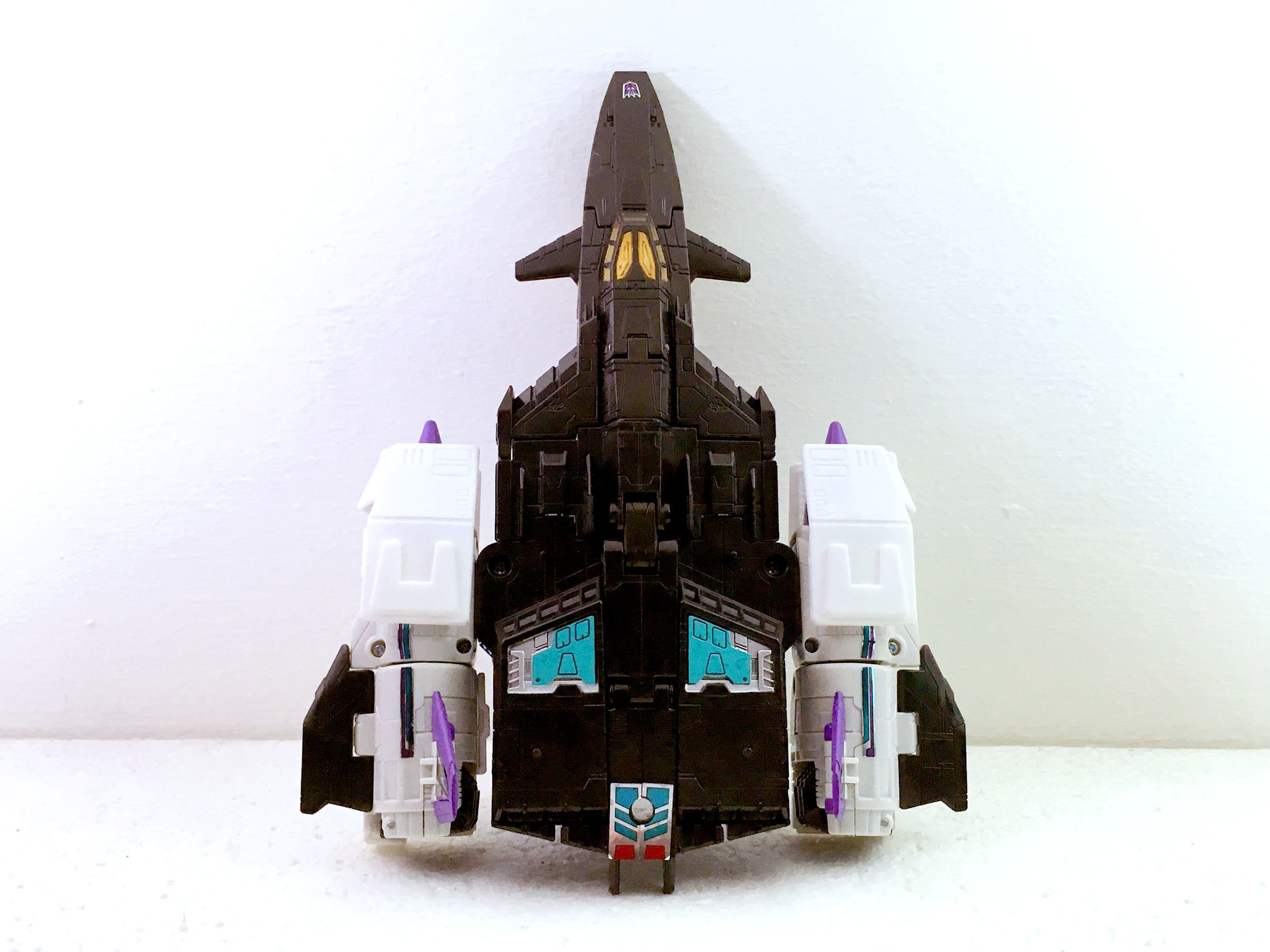 Shoulder and Forearm Covers for TR Leader Overlord 3D print model_3