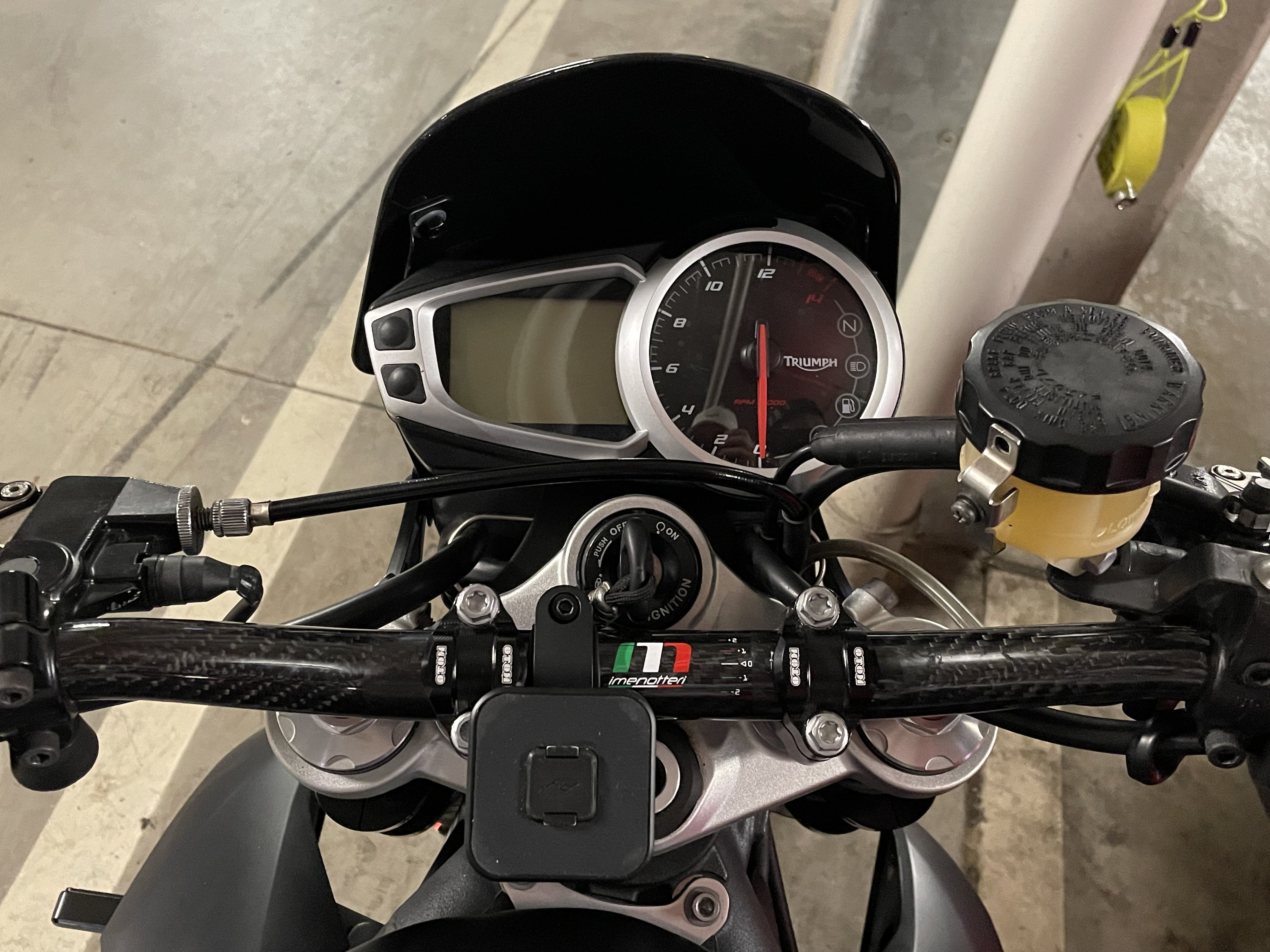 Triumph Street Triple 675 Gauge Bracket for Single Headlight 3D print model_3