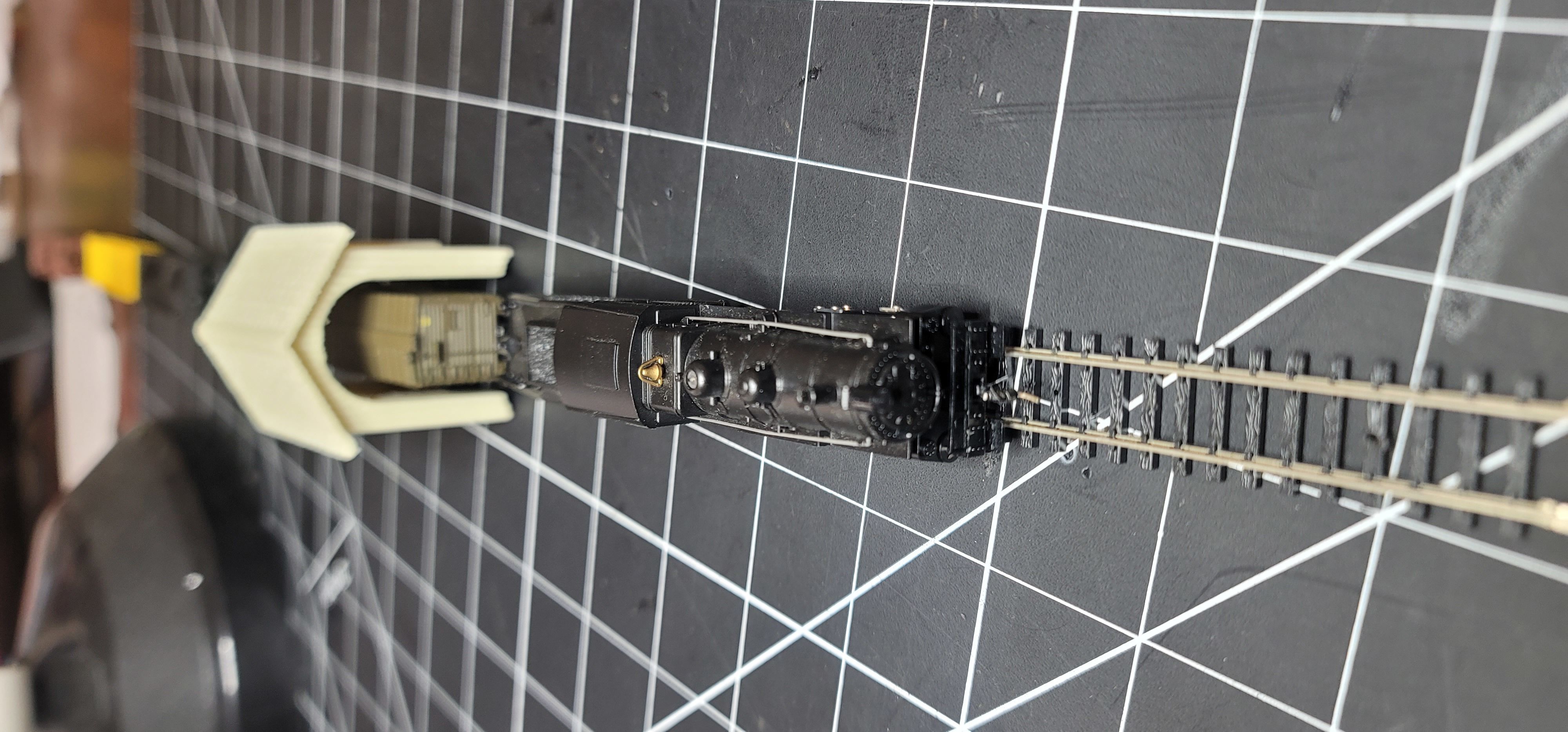 N-Scale Shunting Shack for Uncoupling N-Scale Trains 3D print model_4