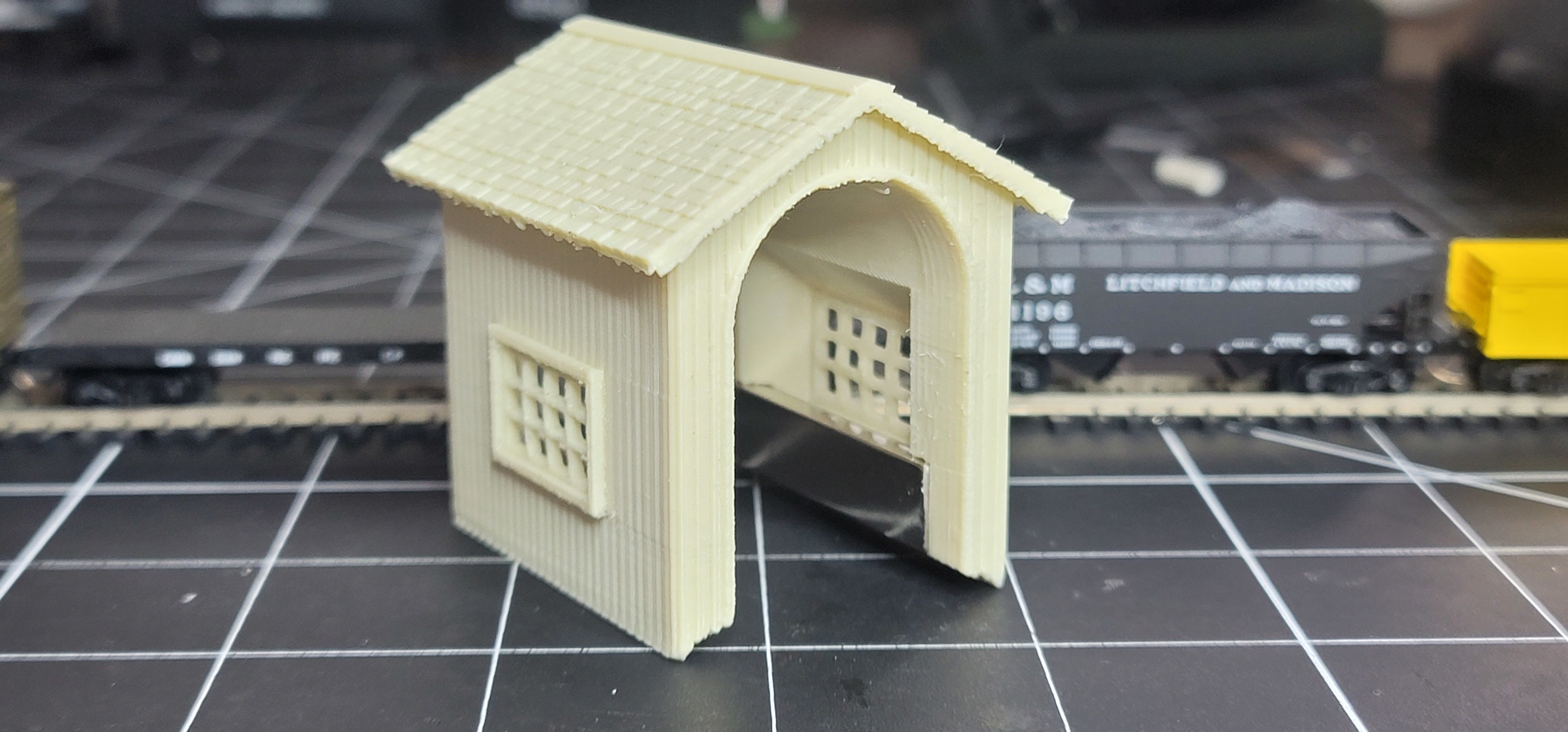 N-Scale Shunting Shack for Uncoupling N-Scale Trains 3D print model_1