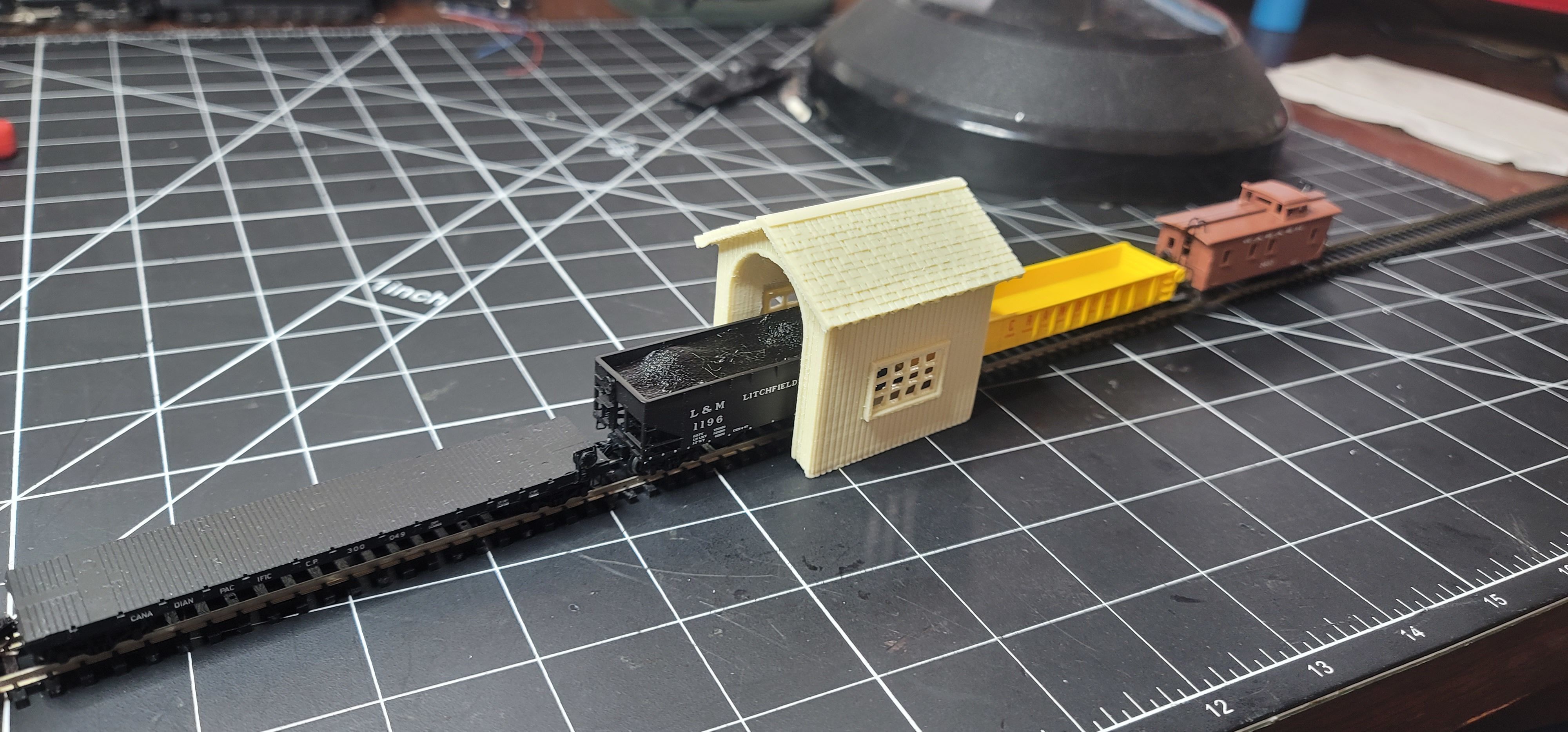 N-Scale Shunting Shack for Uncoupling N-Scale Trains 3D print model_8