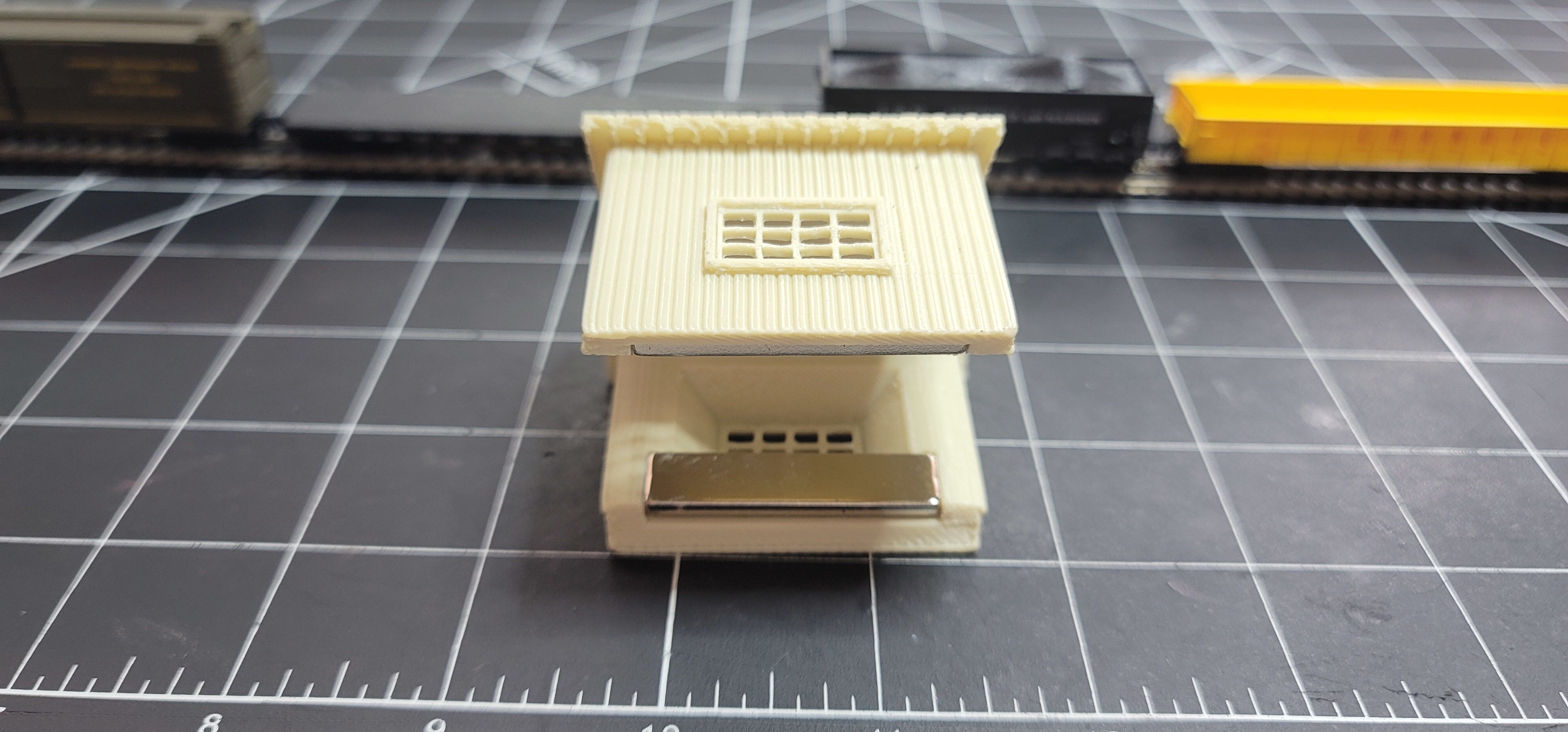 N-Scale Shunting Shack for Uncoupling N-Scale Trains 3D print model_9