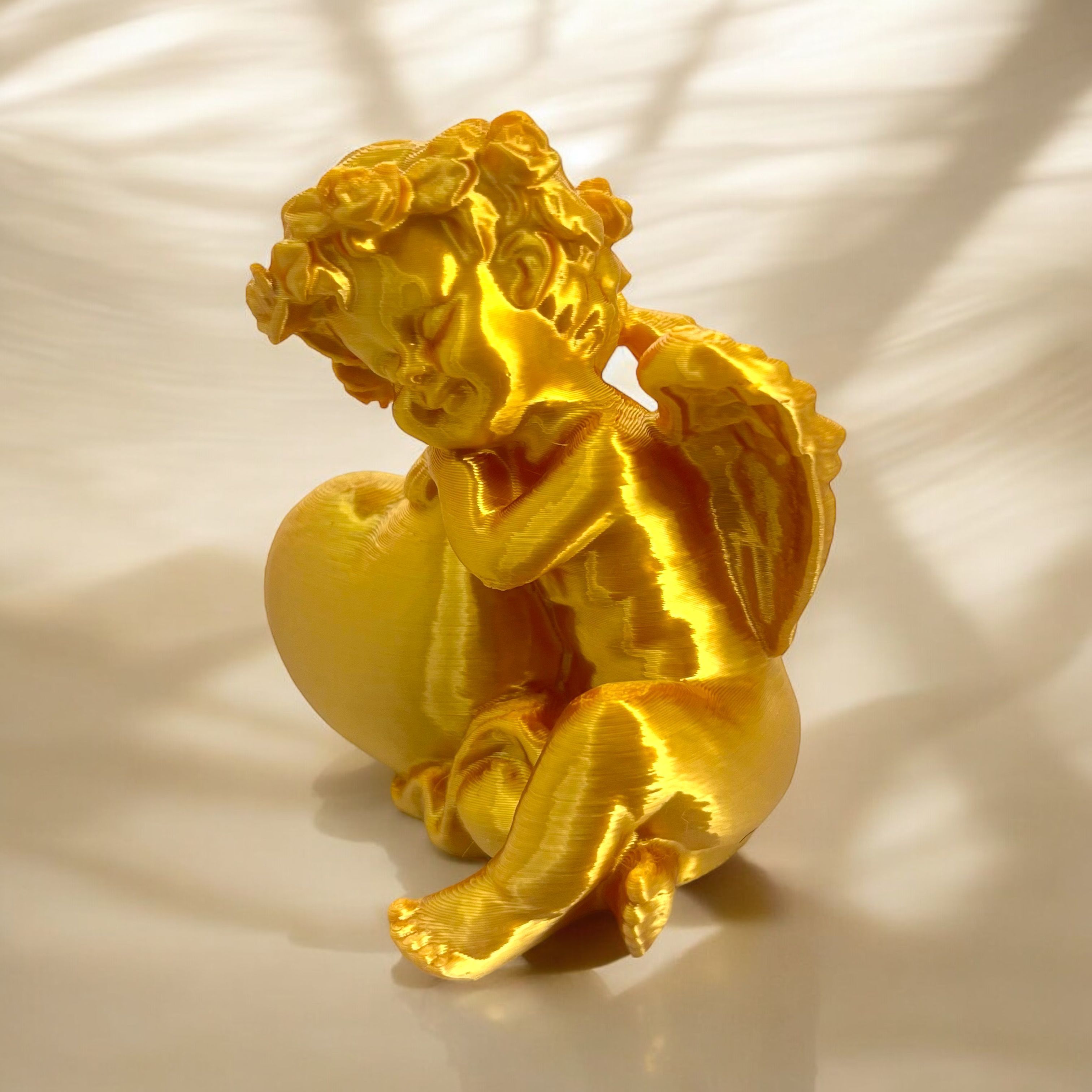 Angel loves her heart 3D print model_1