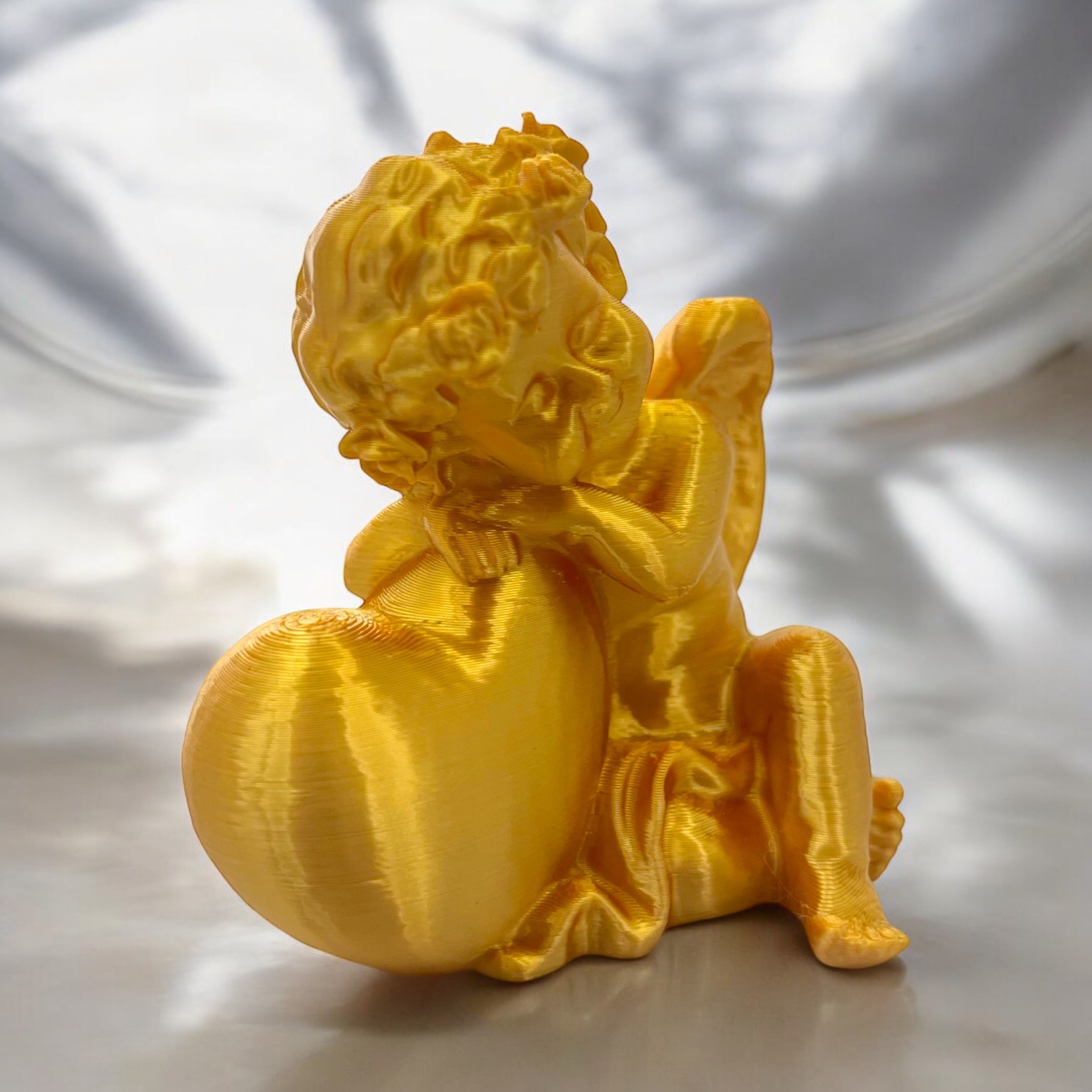 Angel loves her heart 3D print model_3