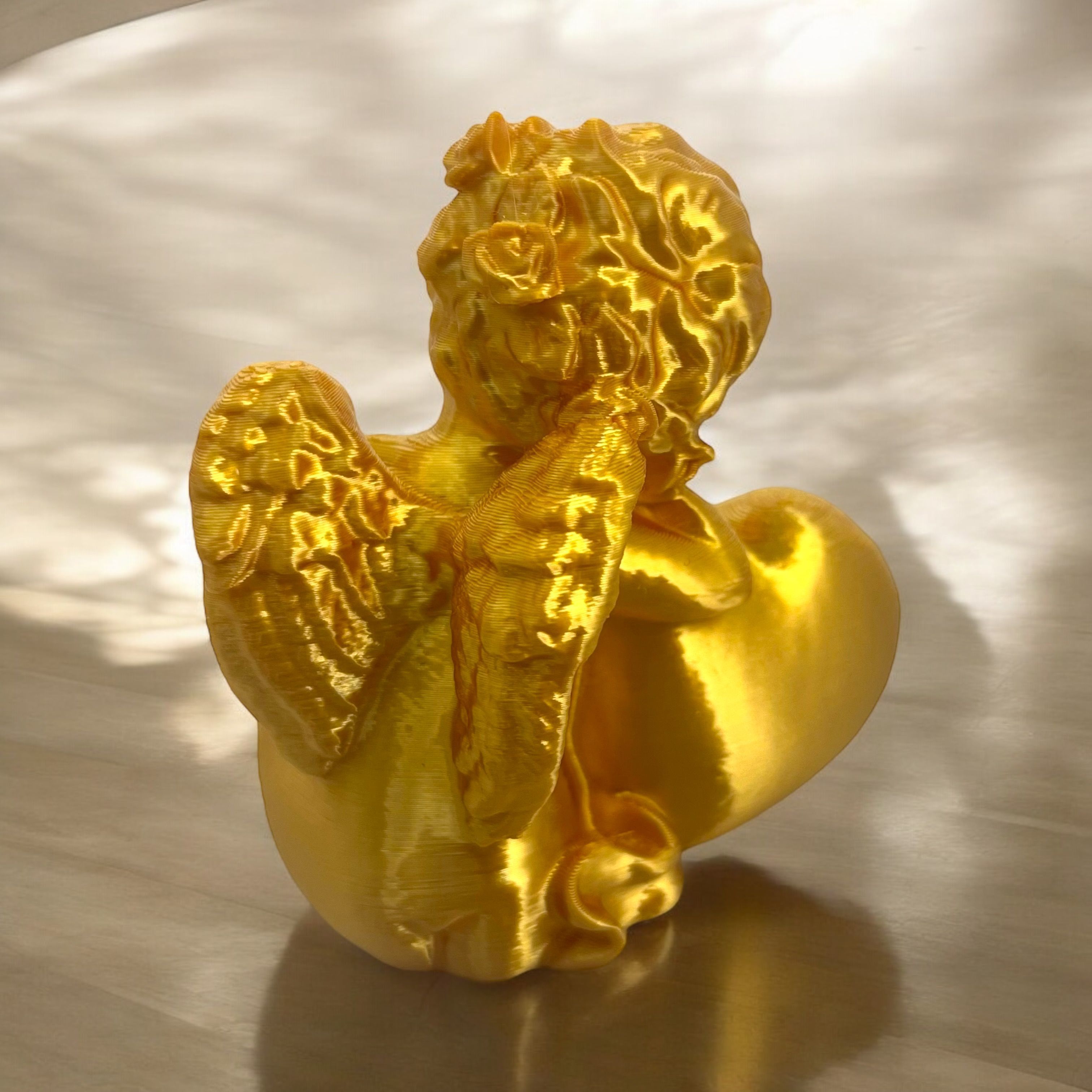 Angel loves her heart 3D print model_2