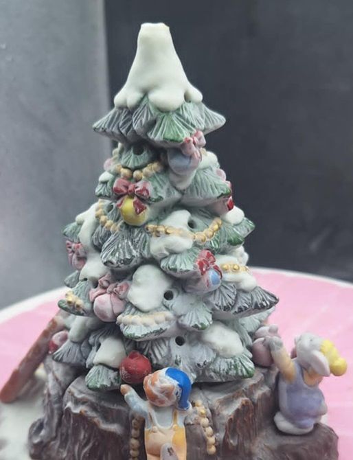 Bunnys And Foxes Trimming The Tree  3D print model_4