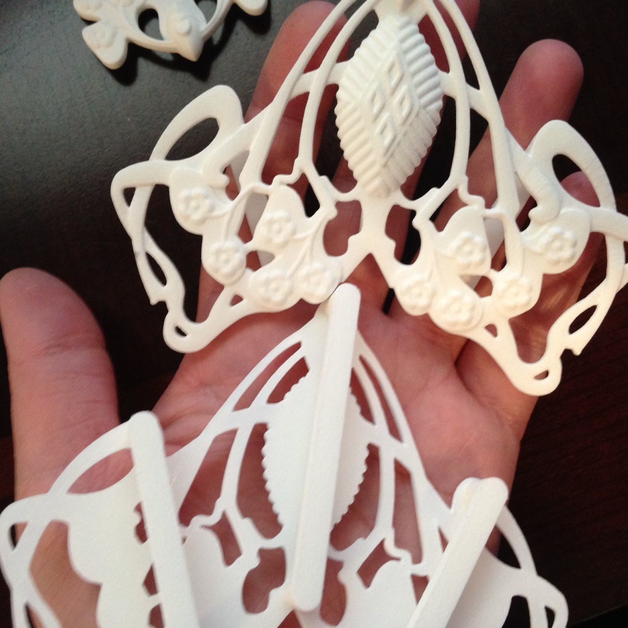 Padme Amidala Mustafar Belt Brooch Set - Cosplay Prop Star Wars 3D print model_2