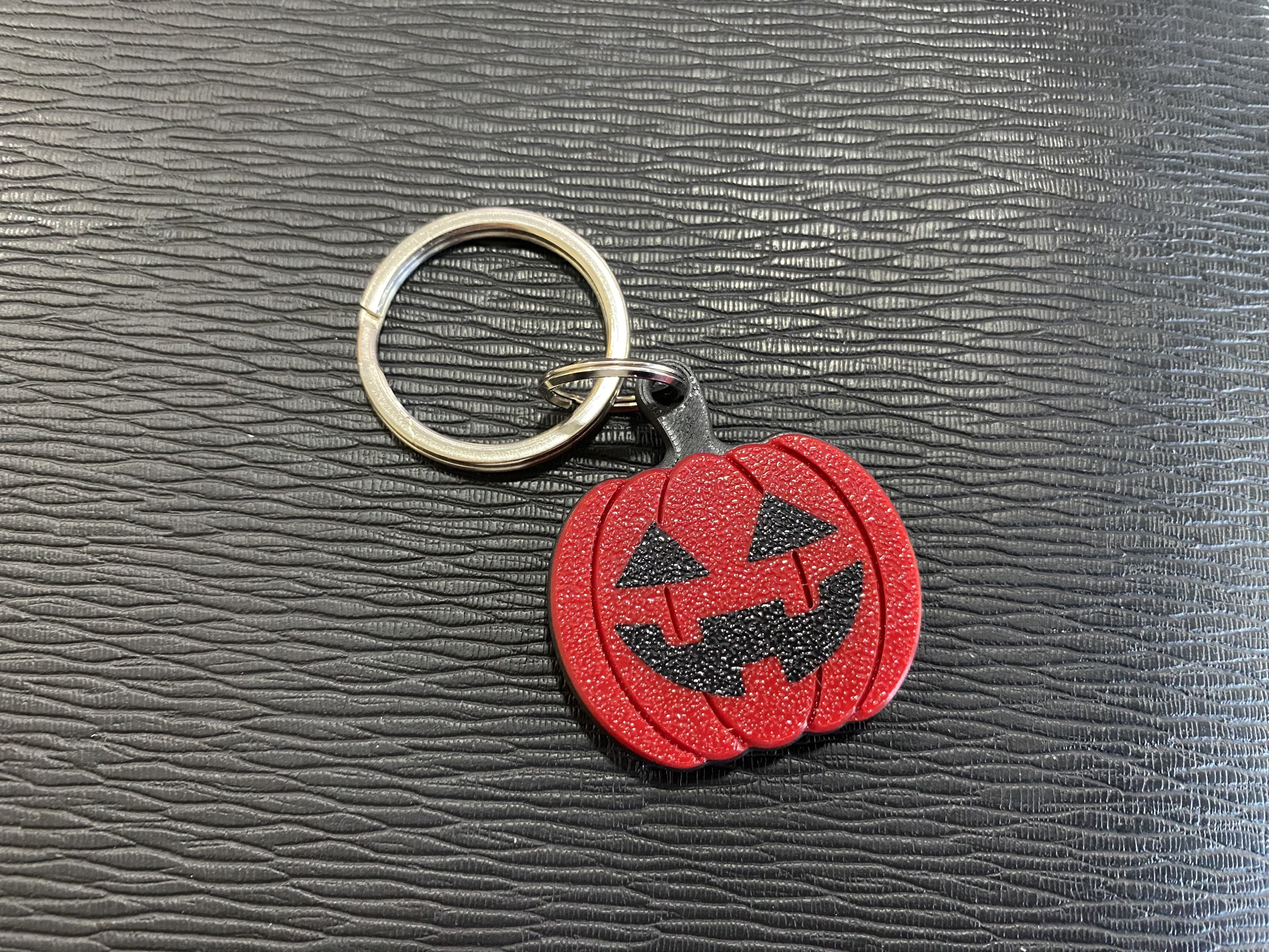 Halloween Pumpkin Keychain 3D print model_2