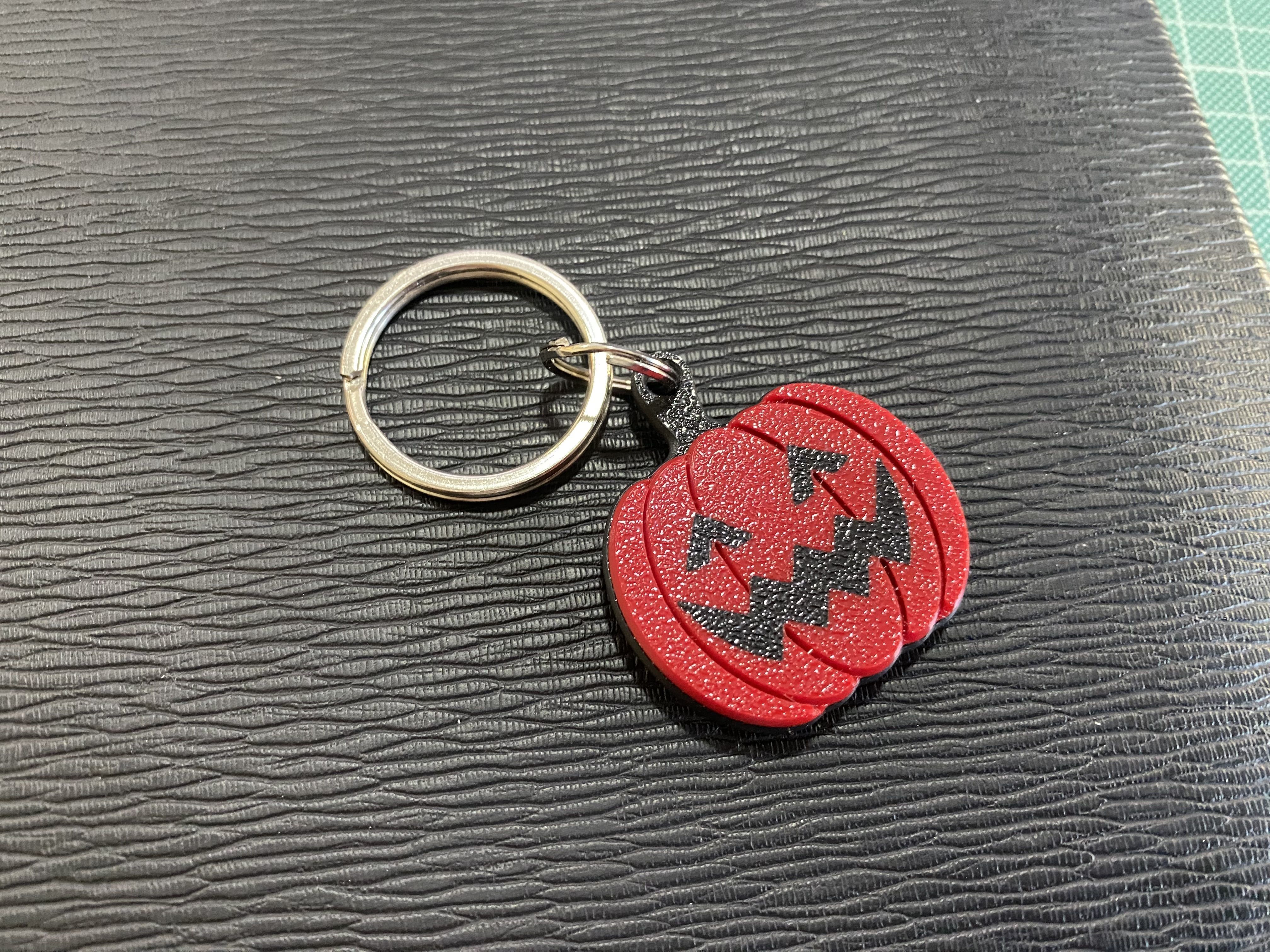Halloween Pumpkin Keychain 3D print model_3