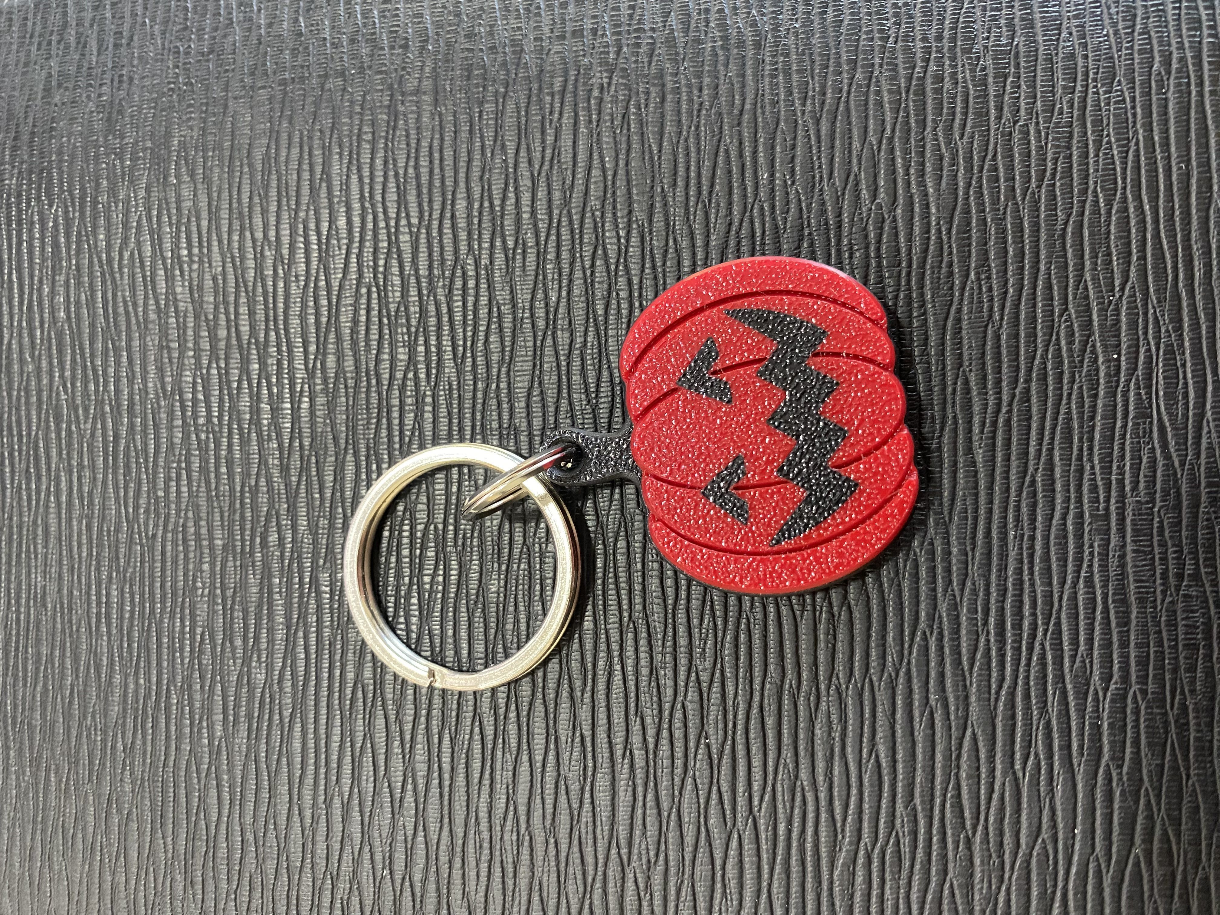 Halloween Pumpkin Keychain 3D print model_4