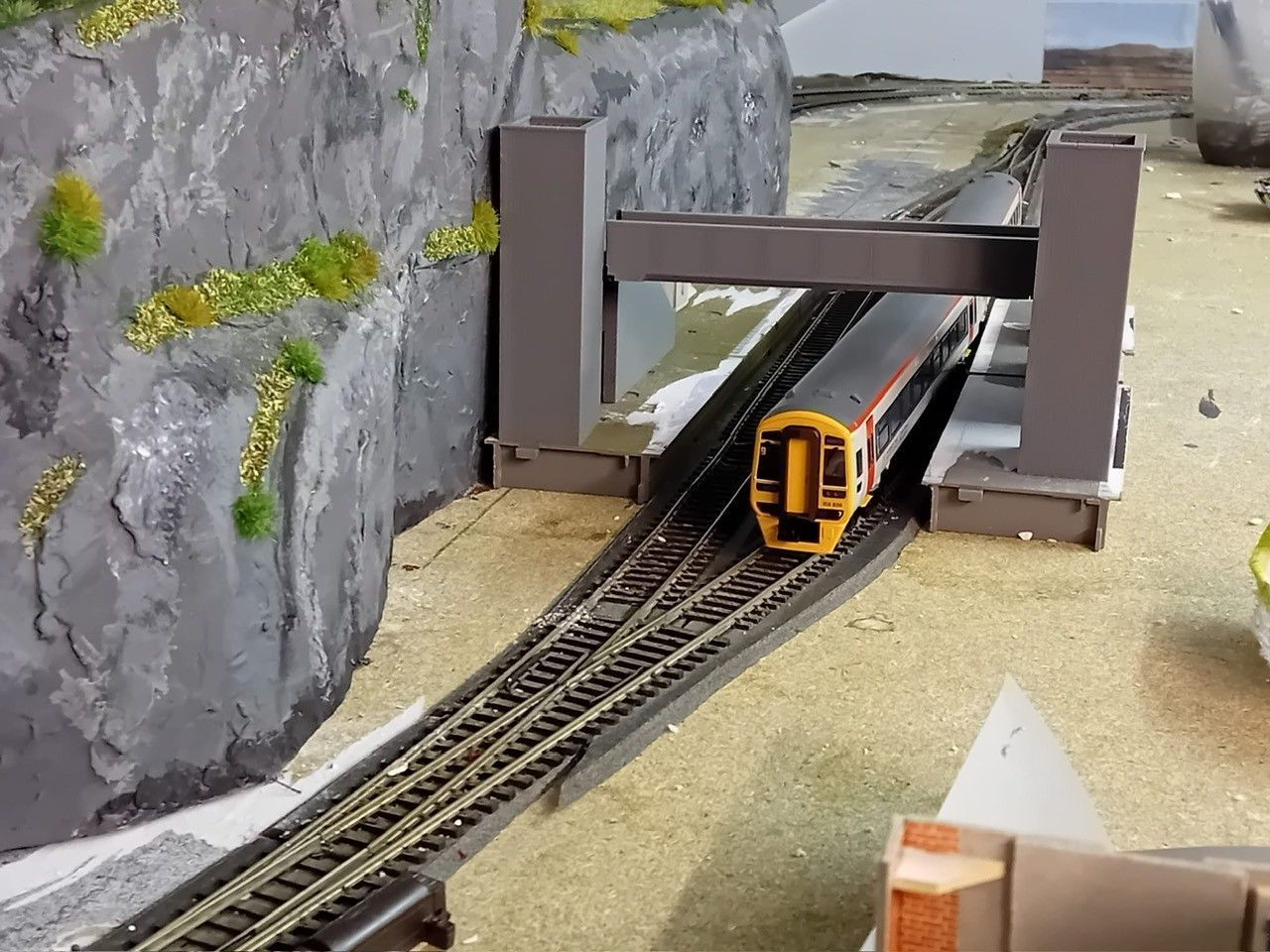 Model Railway Station Platform Footbridge with Lifts Modular 3D print model_3