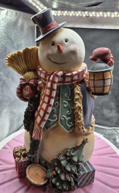 winter time christmas snowman statue 3D print model_2