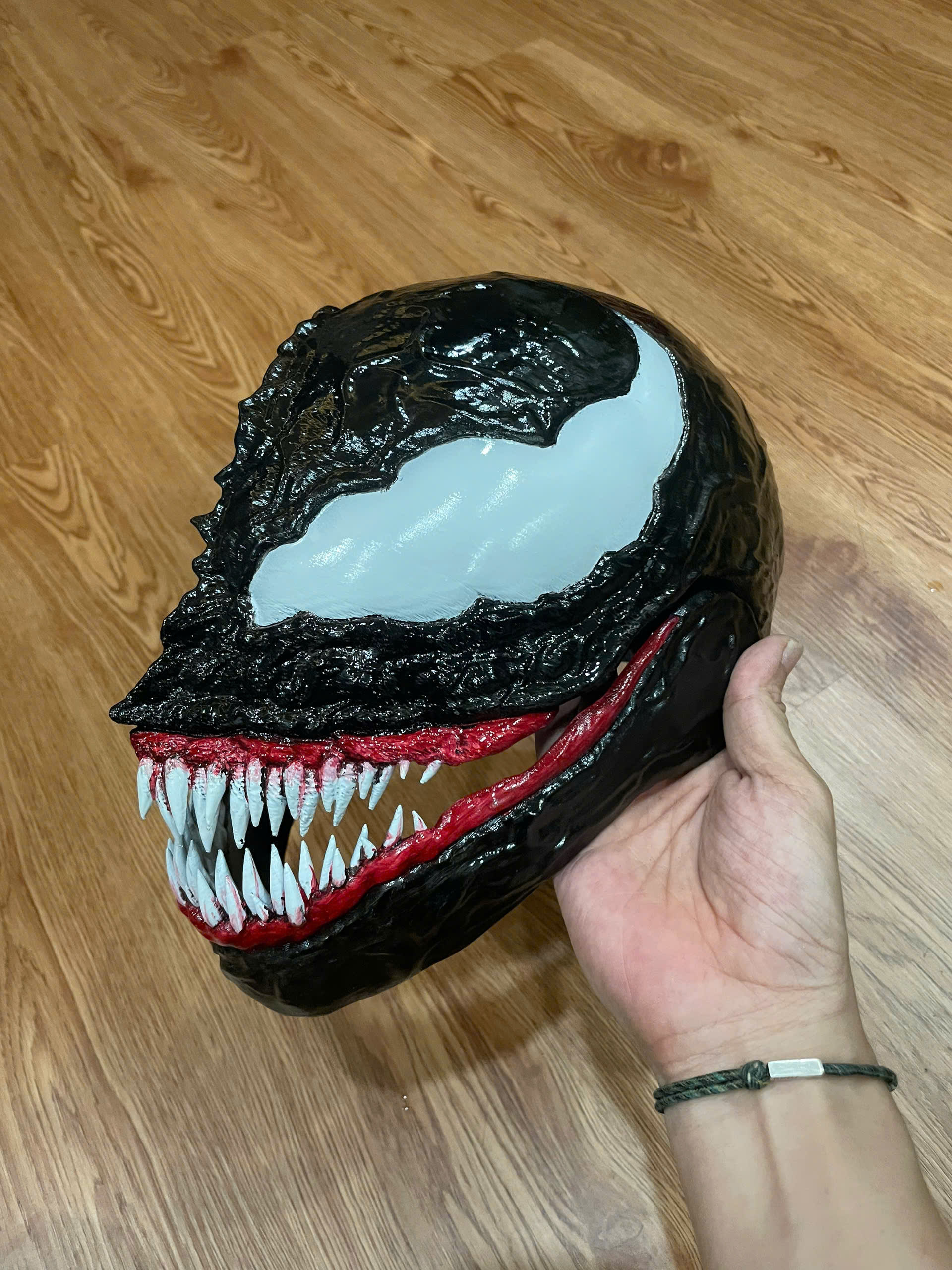 Venom Damaged Helmet Moveable - Marvel Movie 2024 3D print model_8