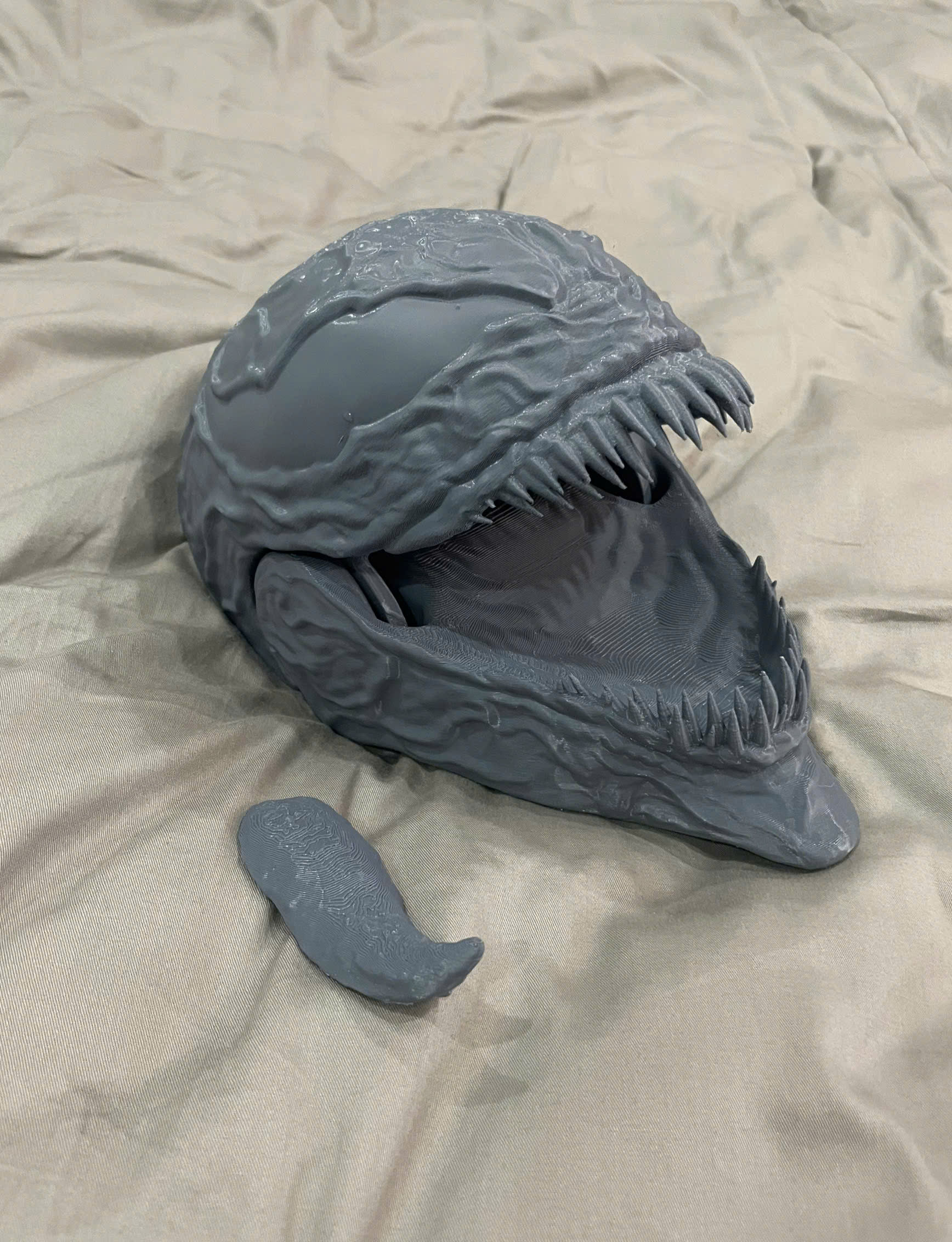 Venom Shadow Clone- Wearable in Hand - Marvel Comics 3D print model_13