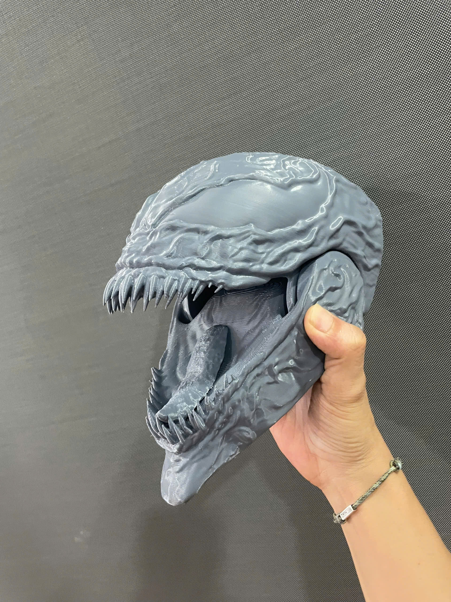 Venom Shadow Clone- Wearable in Hand - Marvel Comics 3D print model_11