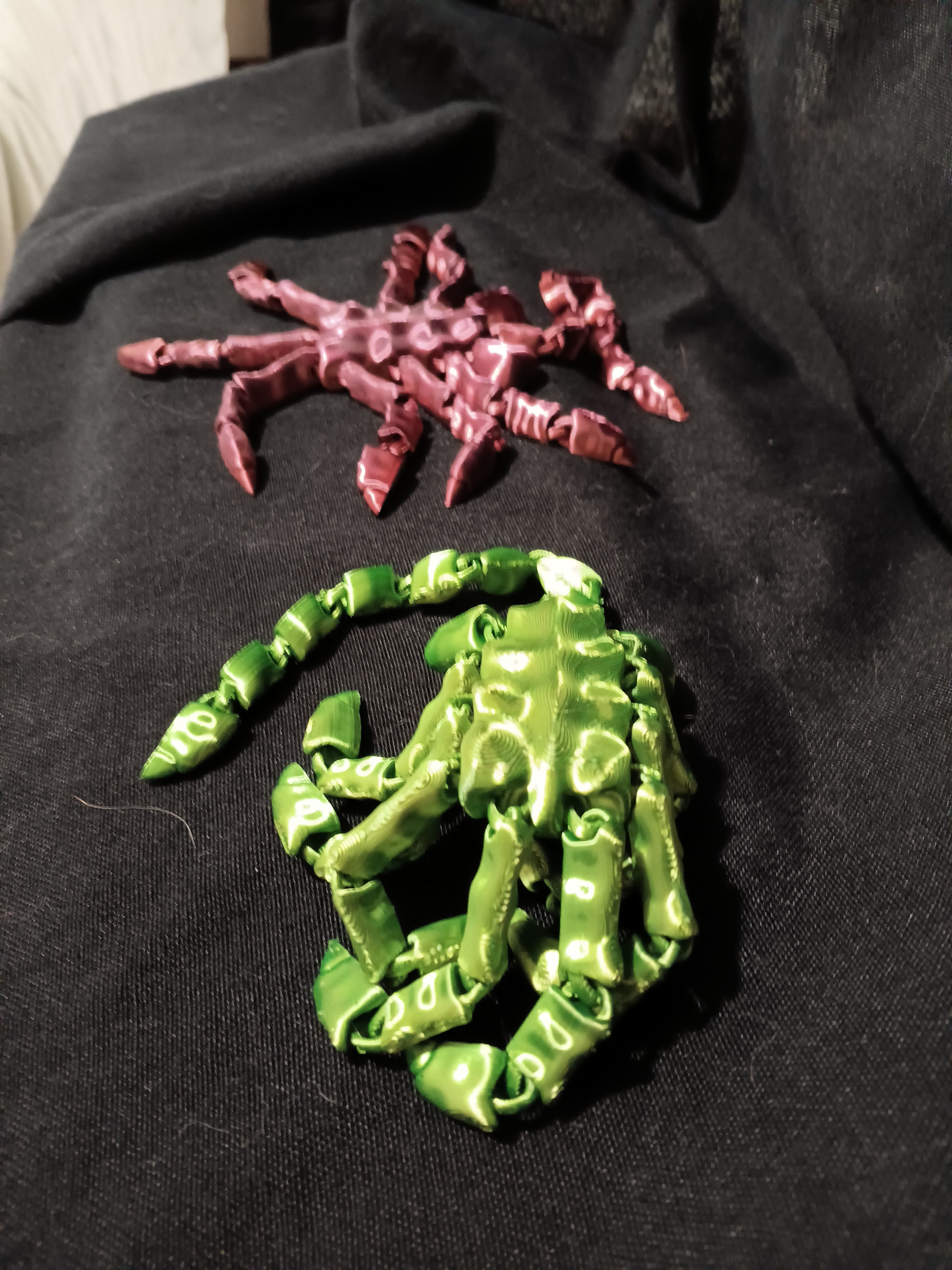 Facehugger - flexi fidget toy 3D print model_2