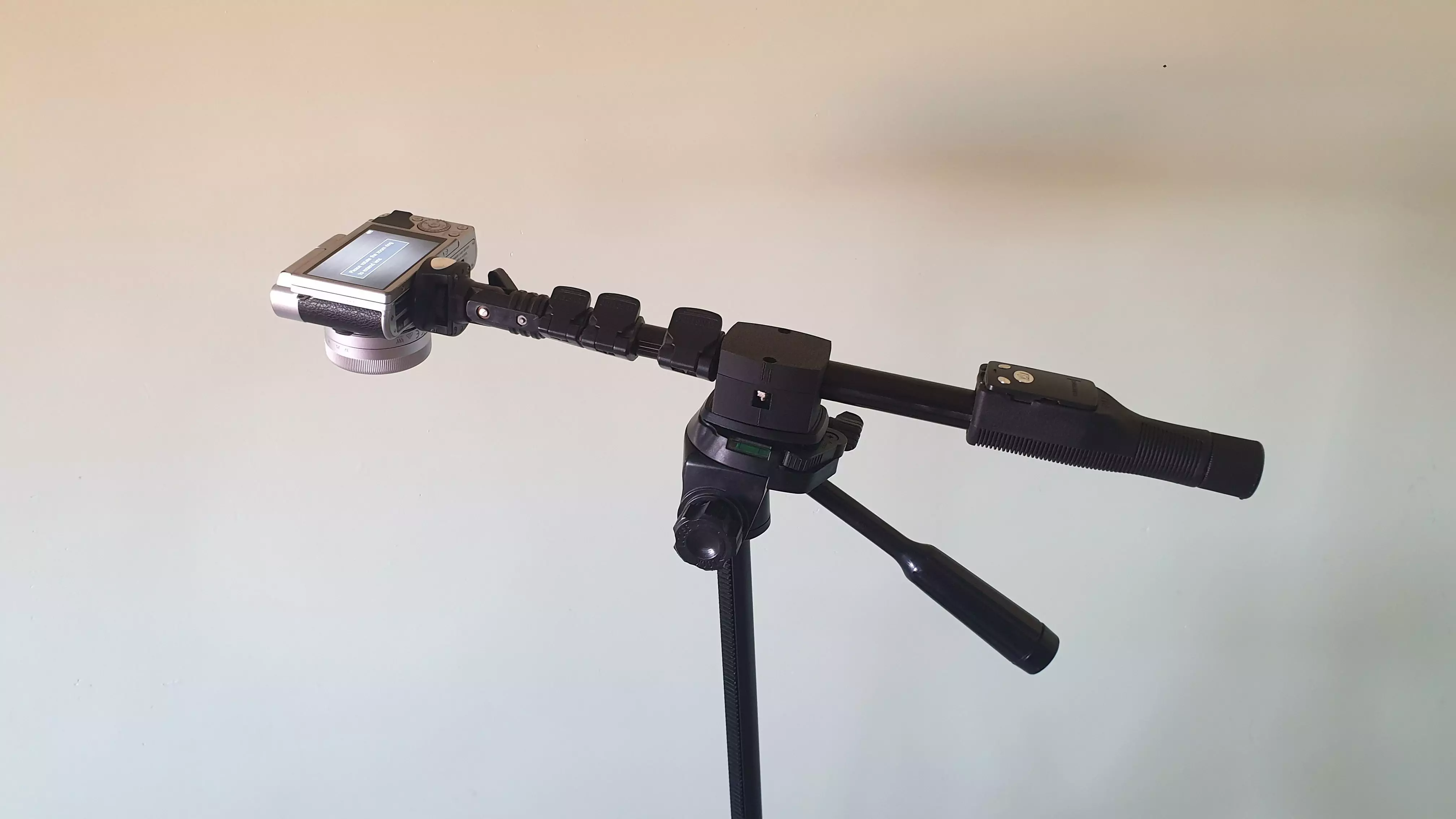 Tripod to selfie stick adapter or joiner for overhead recording  3D print model_0