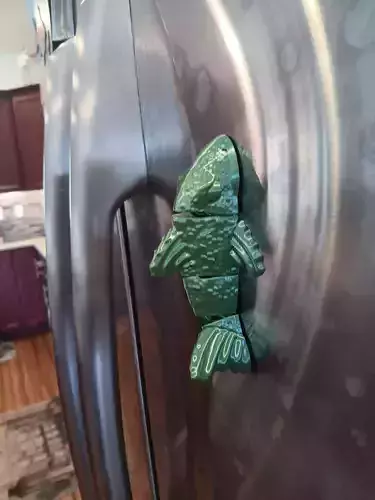Koi Fish magnet - flexi fidget toy
