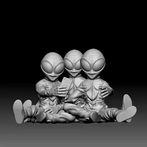 Alien Statue - 0340