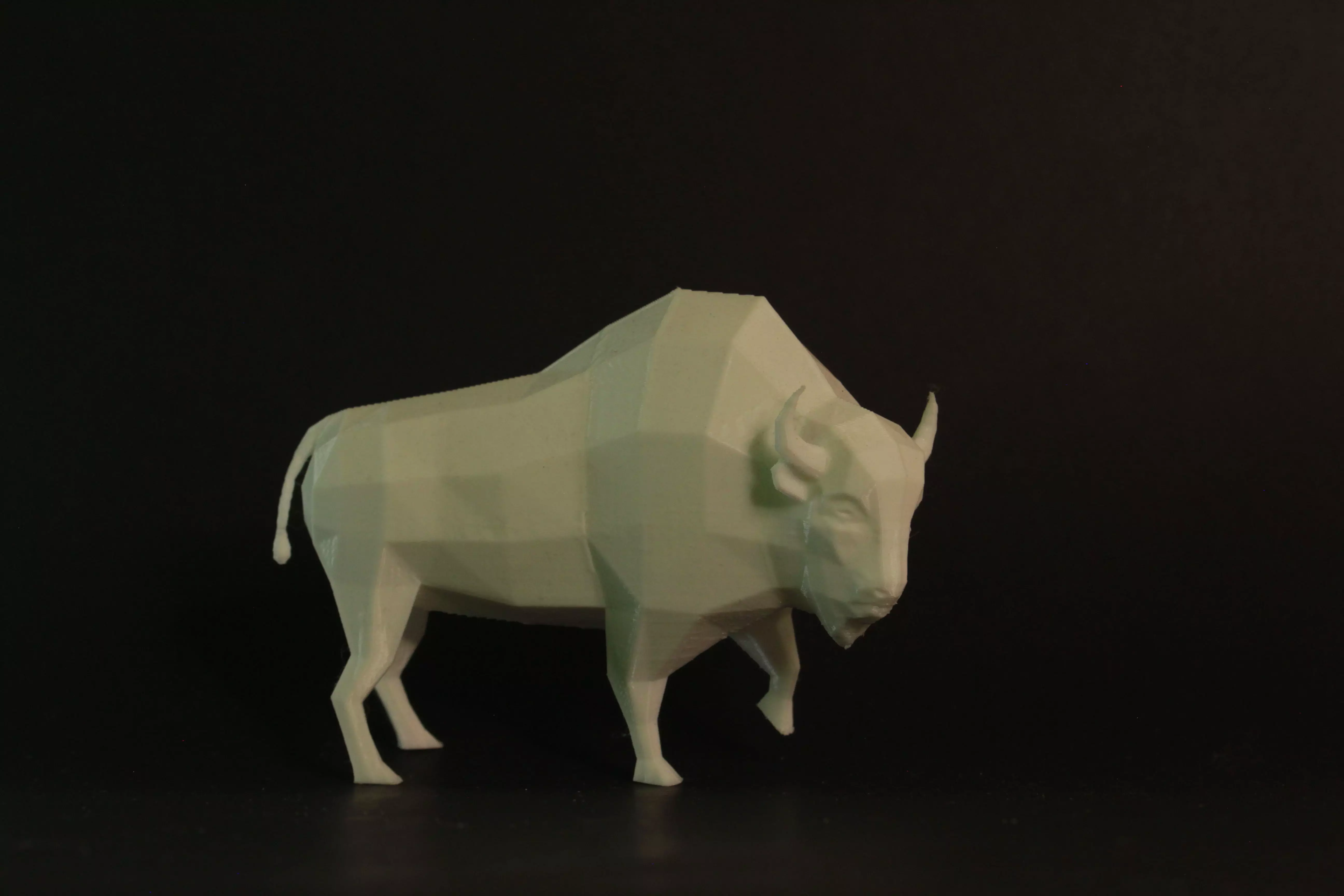 Low Poly Bison 3D print model_0