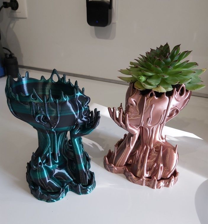 Melted Girl Vase 3D print model_3